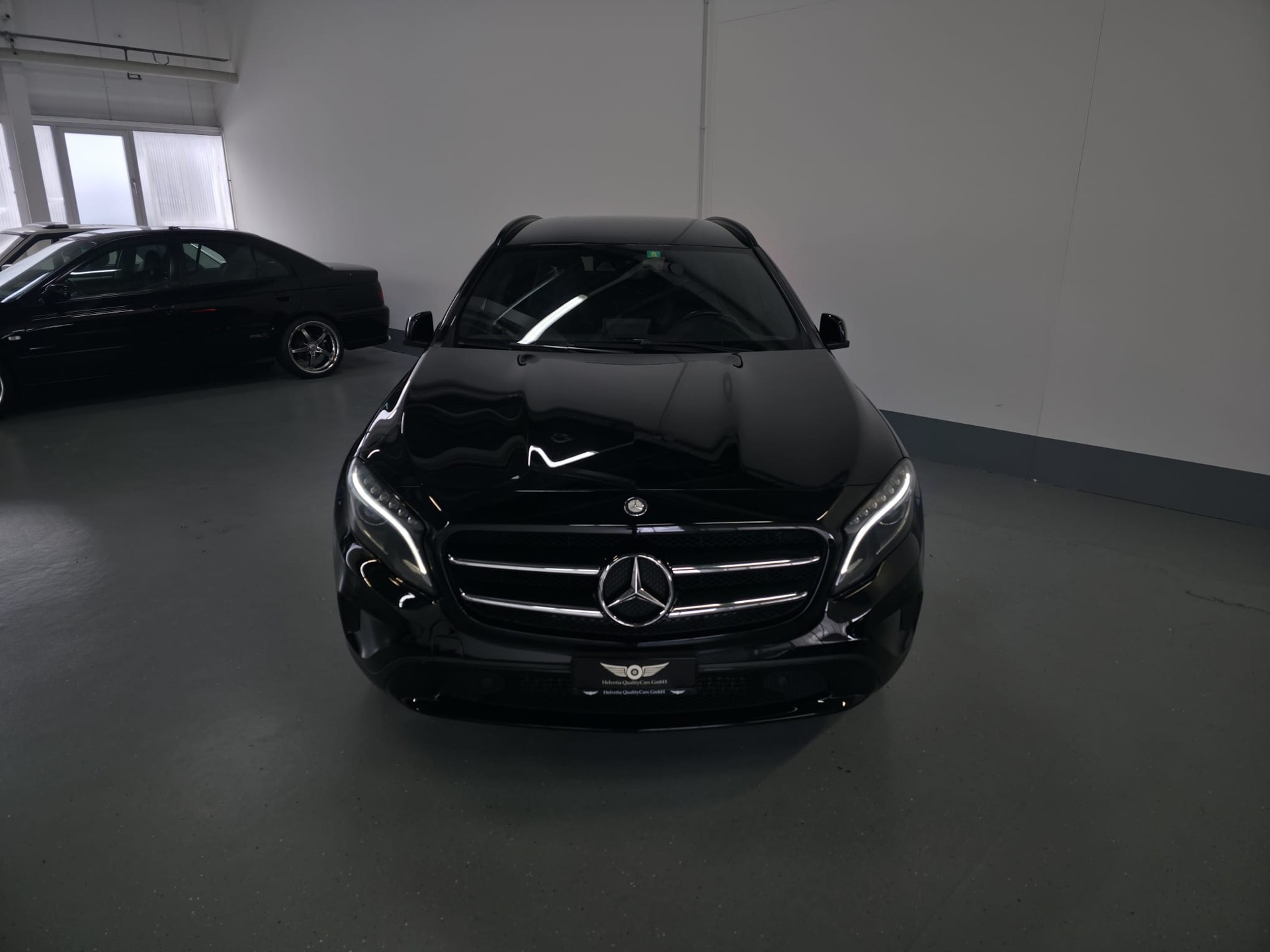 MERCEDES-BENZ GLA 250 Urban 4Matic 7G-DCT-image-5
