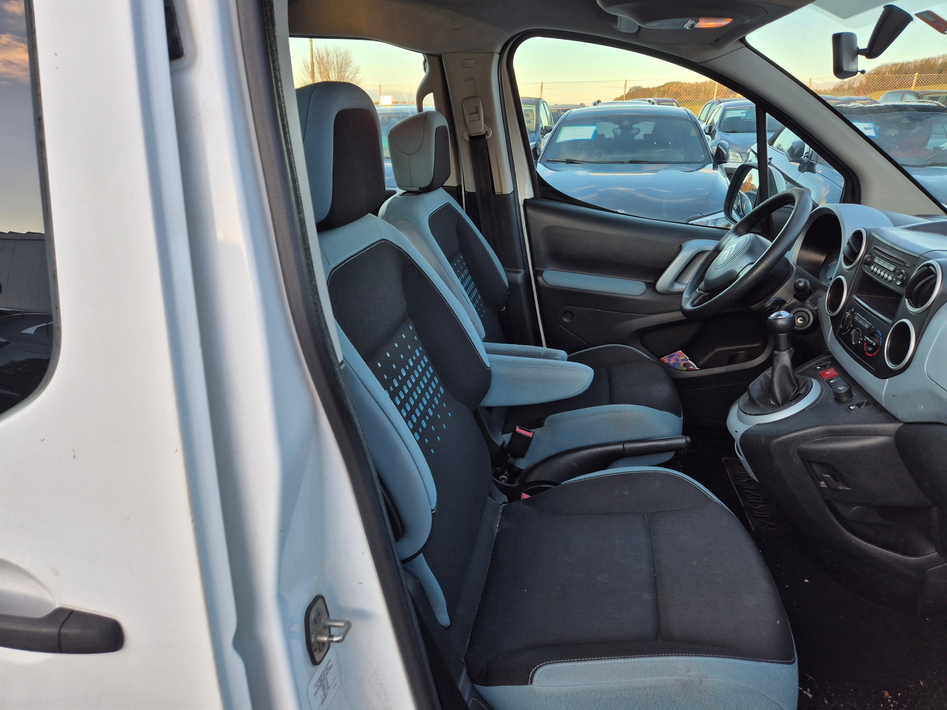 CITROEN Berlingo 1.6 HDi Séduction-image-5