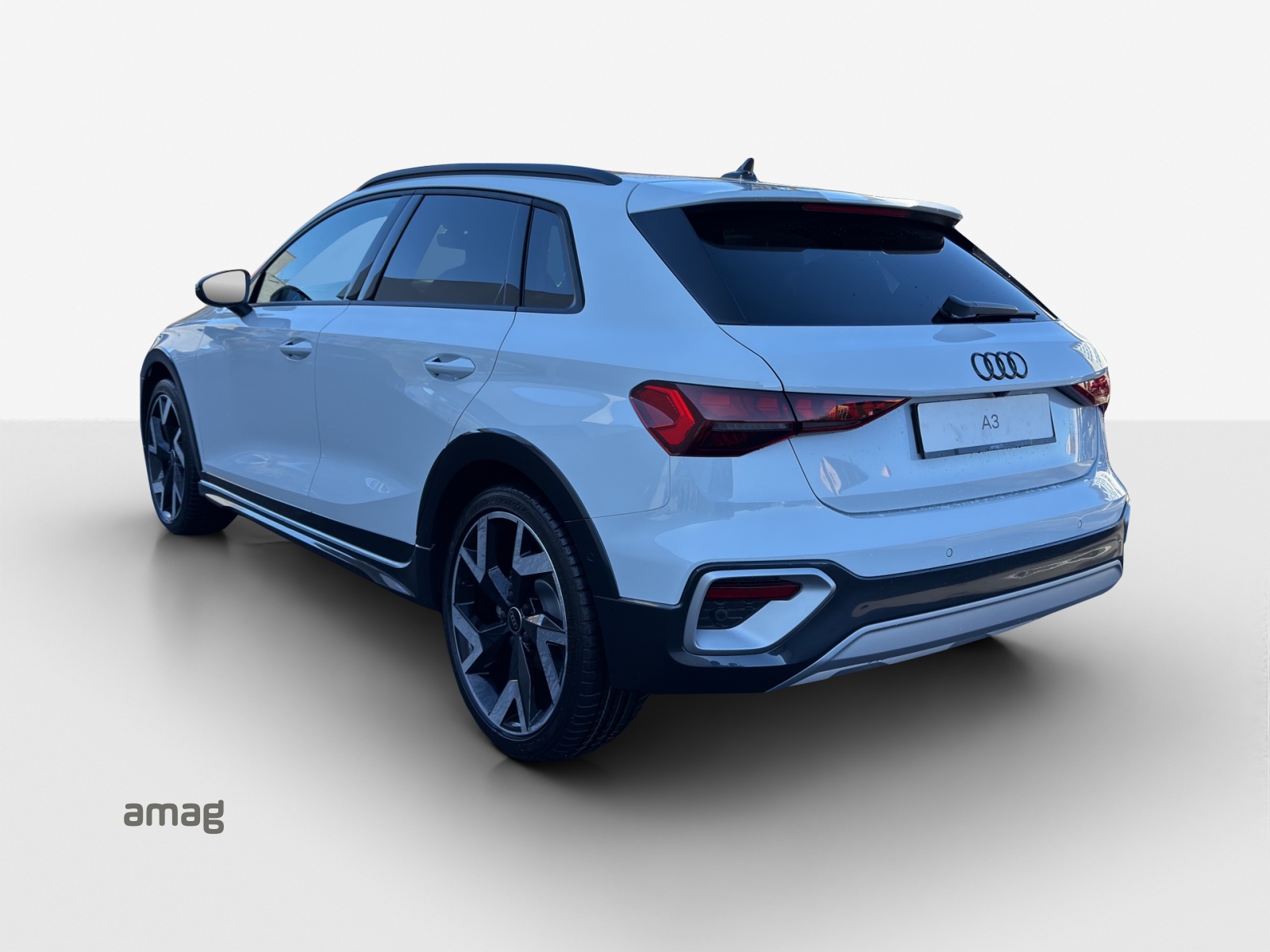 AUDI A3 allstreet TFSI 110 kW Attraction S tronic-image-2