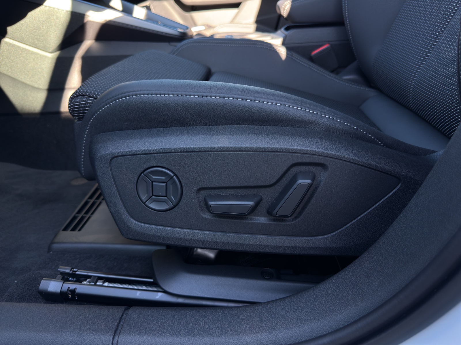 AUDI A3 allstreet TFSI 110 kW Attraction S tronic-image-14
