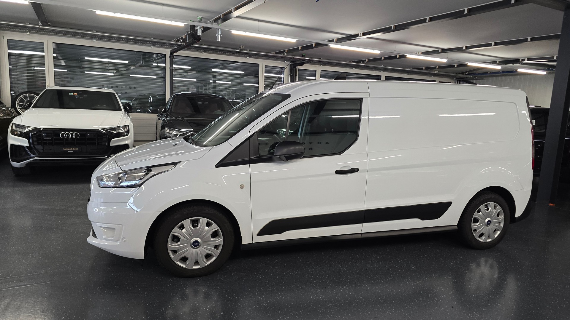FORD Transit Connect Van T210 1.0 EcoBoost Ambiente-image-9