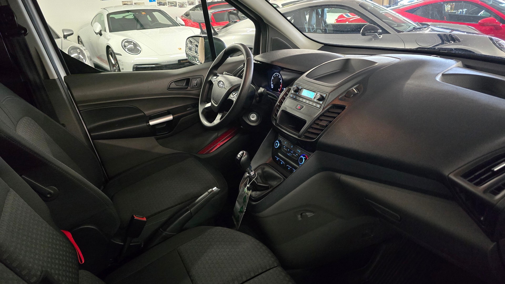 FORD Transit Connect Van T210 1.0 EcoBoost Ambiente-image-16