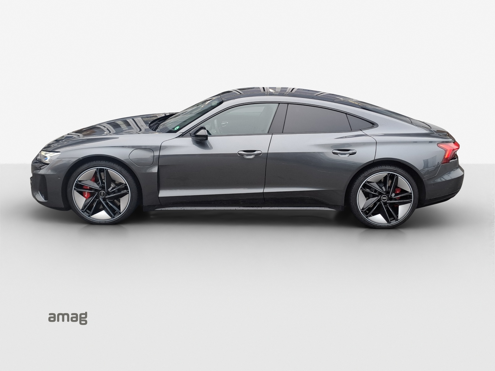 AUDI RS e-tron GT quattro-image-1