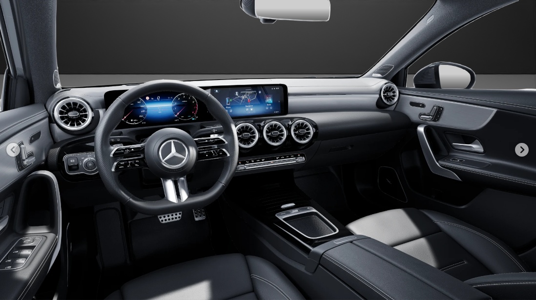 MERCEDES-BENZ A 220 4Matic 8G-DCT-image-5