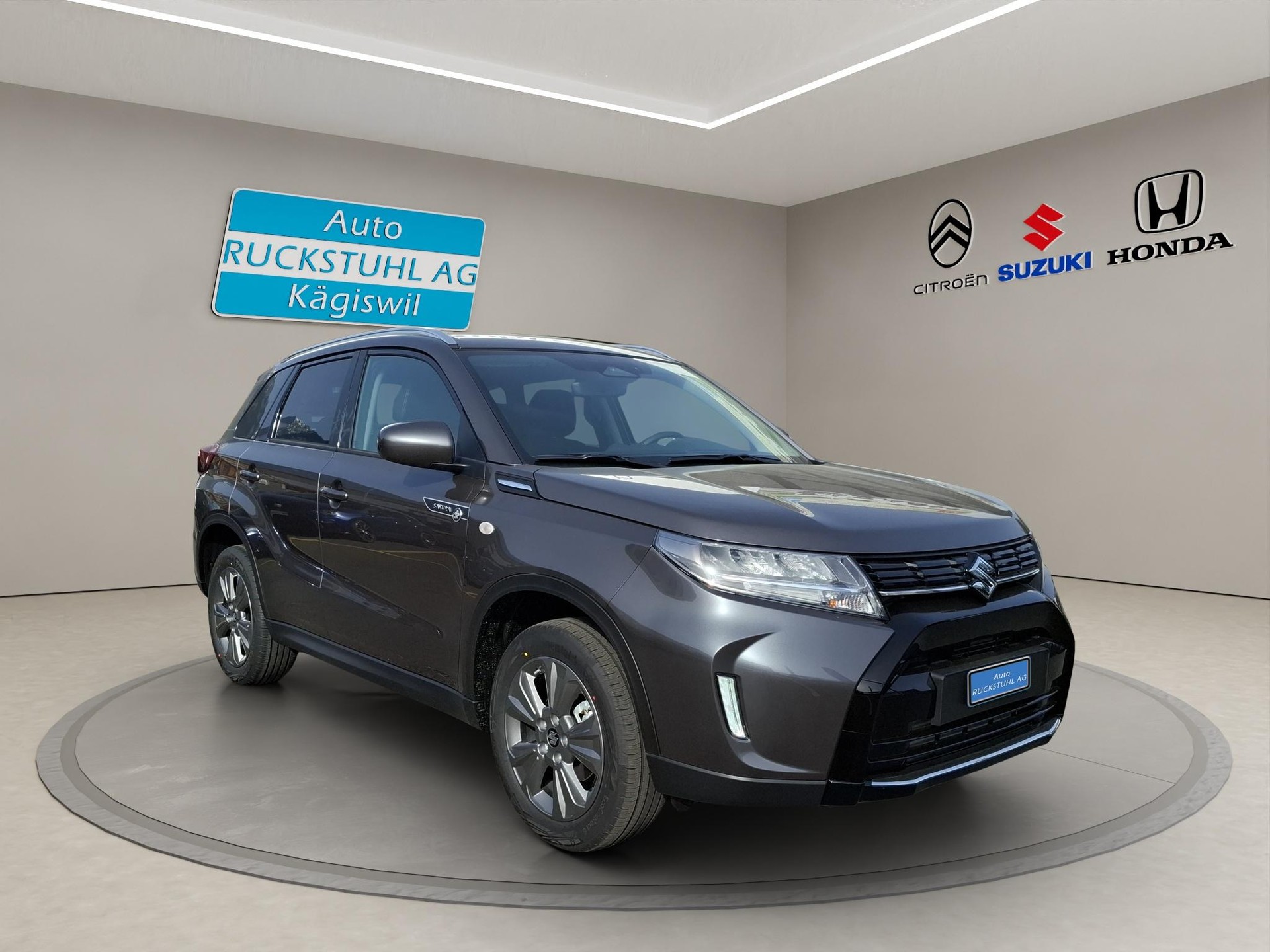 SUZUKI Vitara 1.4 T Sakura Hybrid 4x4-image-1