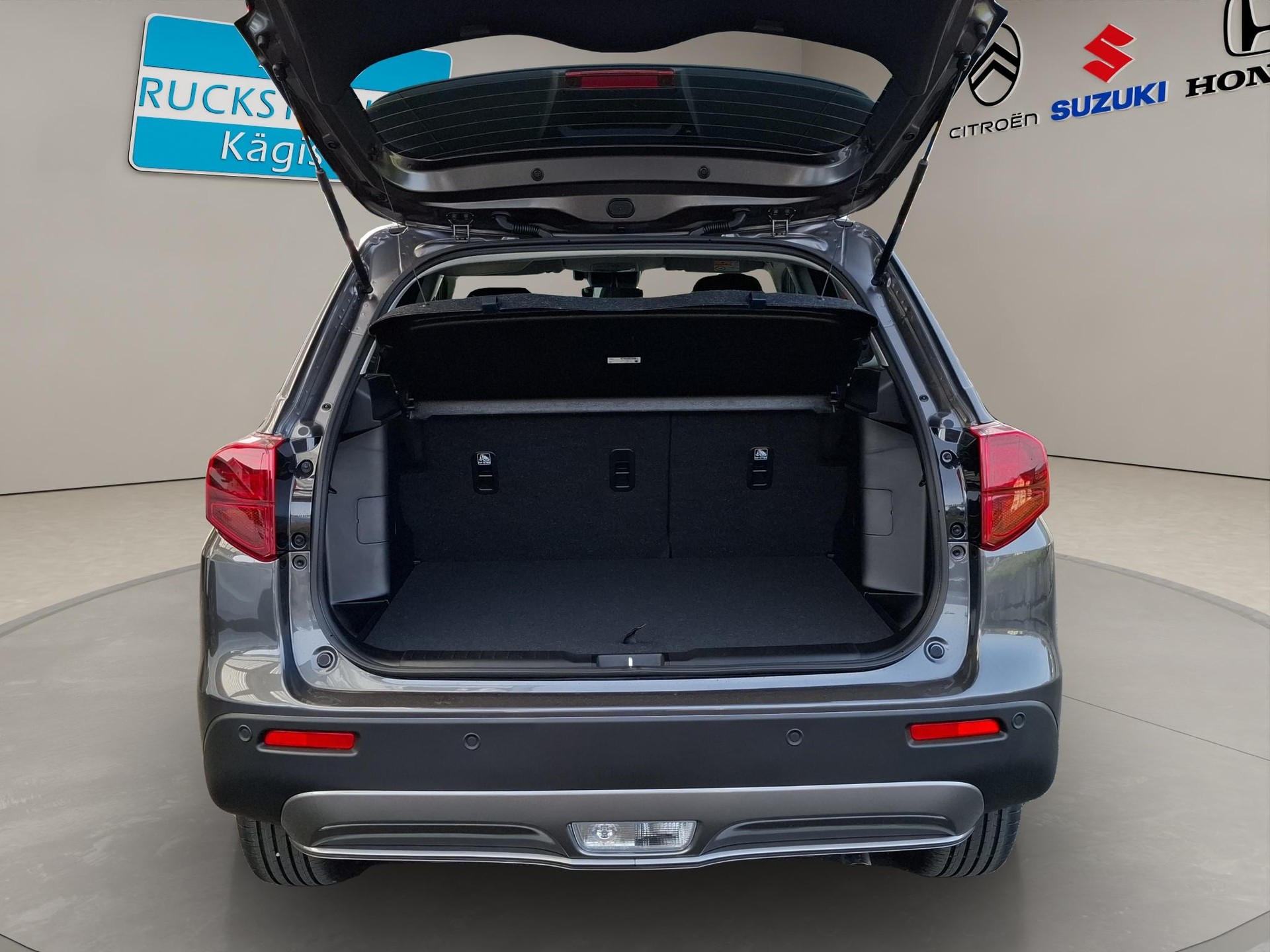 SUZUKI Vitara 1.4 T Sakura Hybrid 4x4-image-10