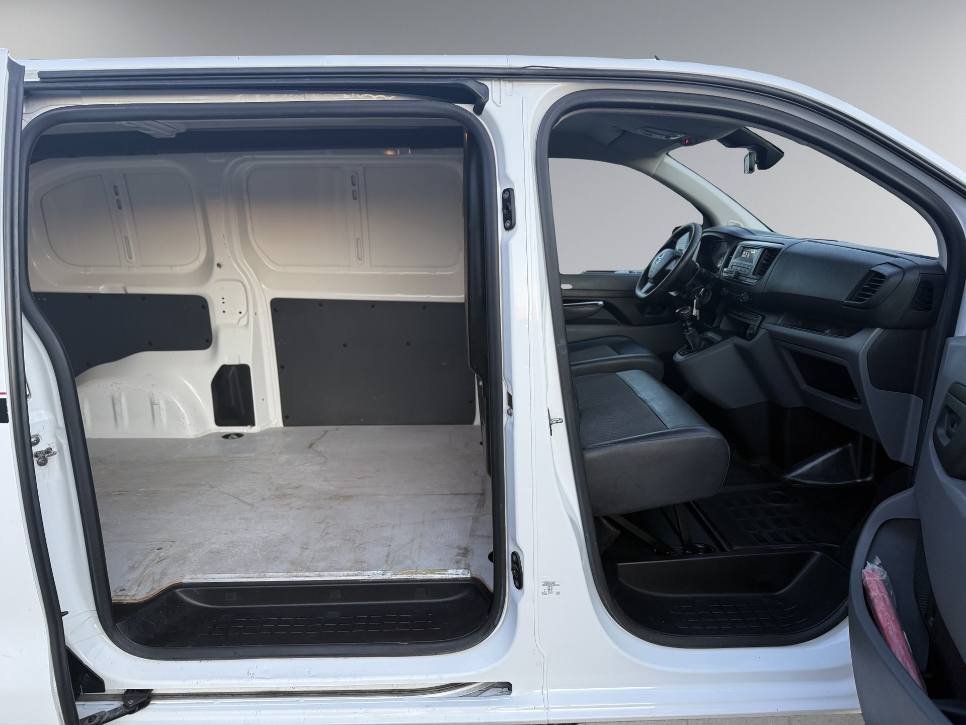 OPEL Vivaro Cargo 1.5 CDTI Enjoy s/s M-image-11