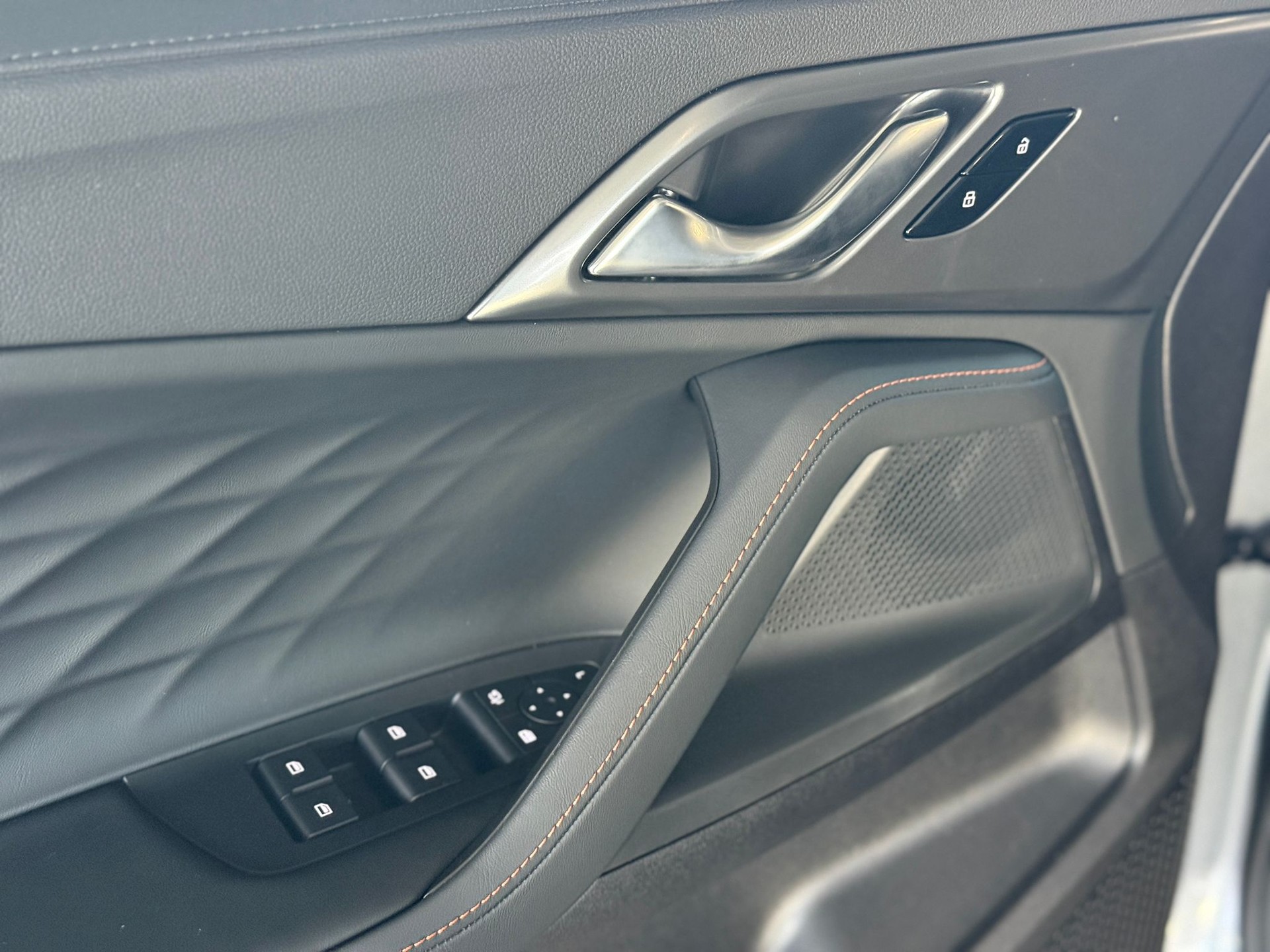 MG HS 1.5 T PHEV Luxury-image-18