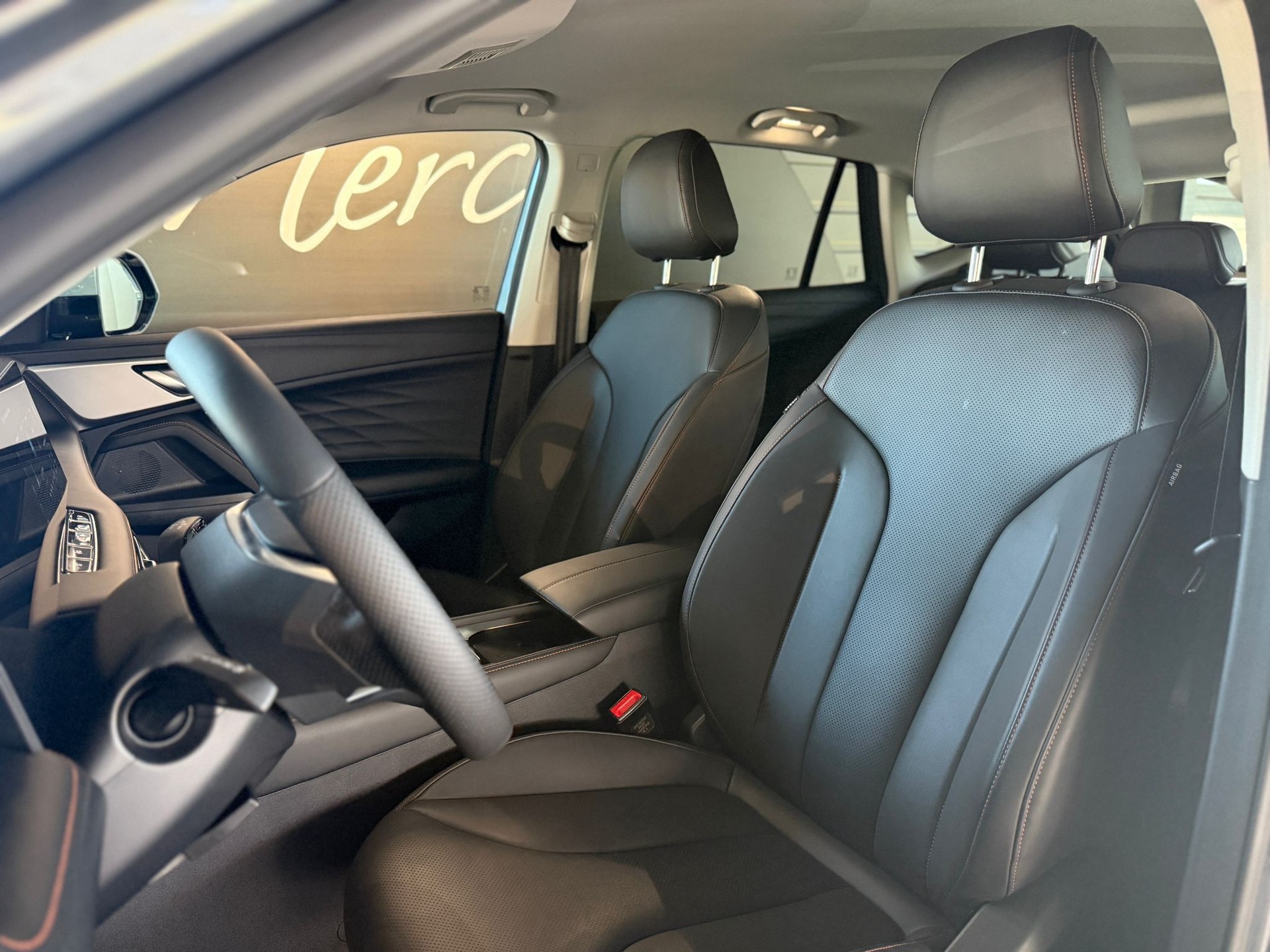 MG HS 1.5 T PHEV Luxury-image-3