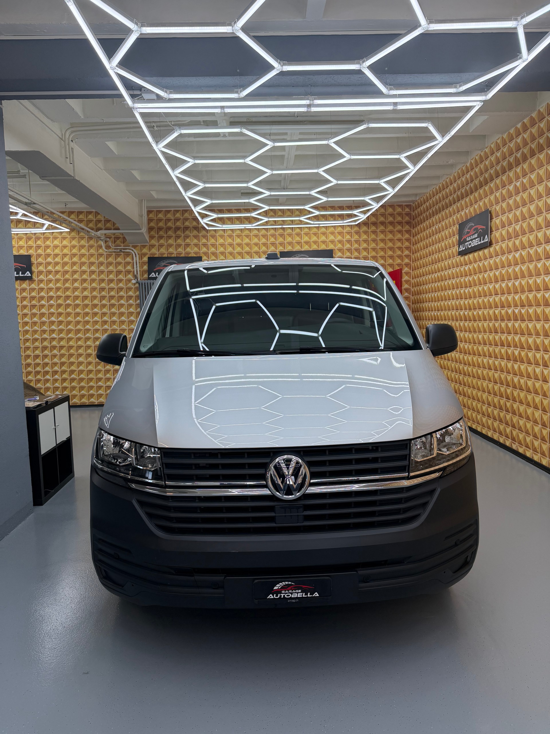 VW T6.1 2.0 TDI Entry