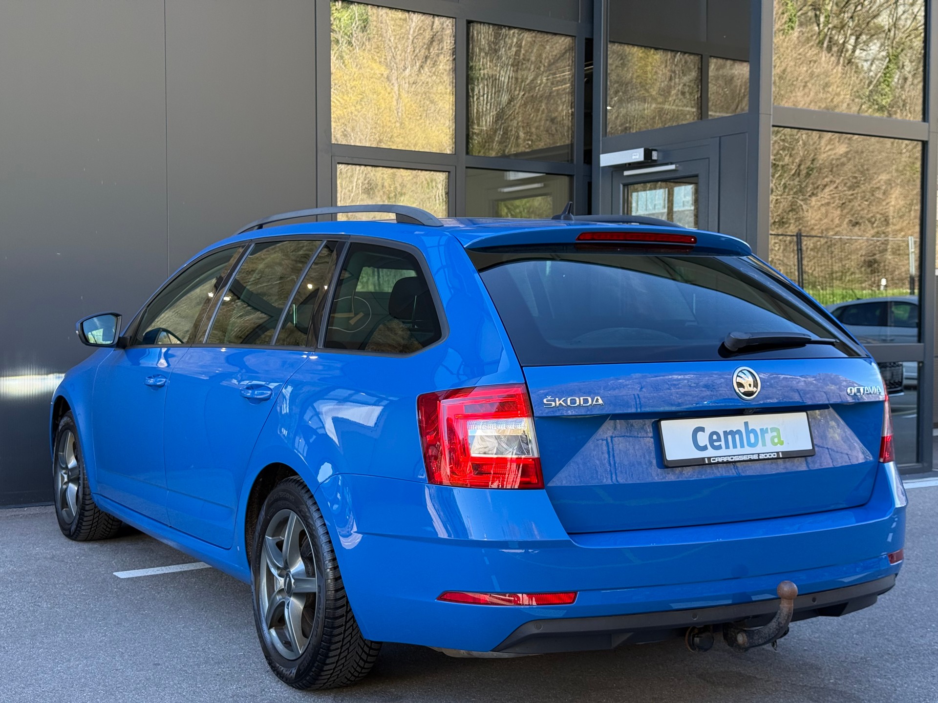 SKODA Octavia Combi 2.0 TDI Swiss Line 25 4x4-showroom-element-3