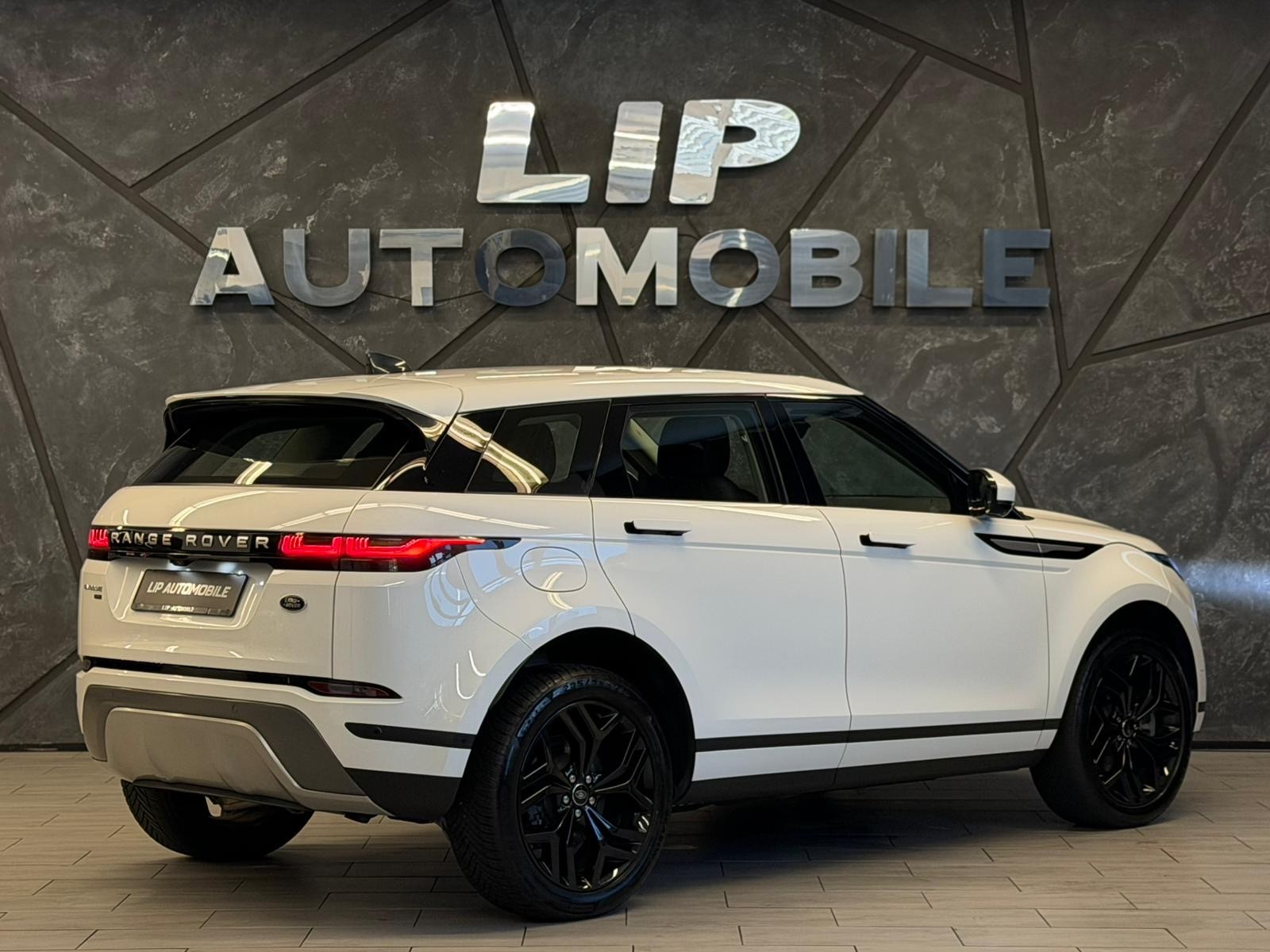 LAND ROVER Range Rover Evoque P 300e AT8-image-5