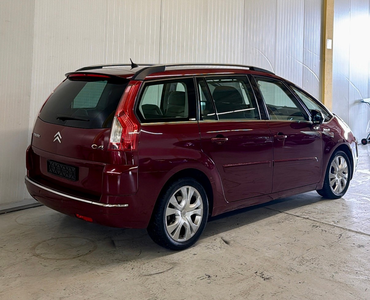 CITROEN Grand C4 Picasso 2.0 HDI Exclusive Automatic(Frisch MFK& Service)-image-5