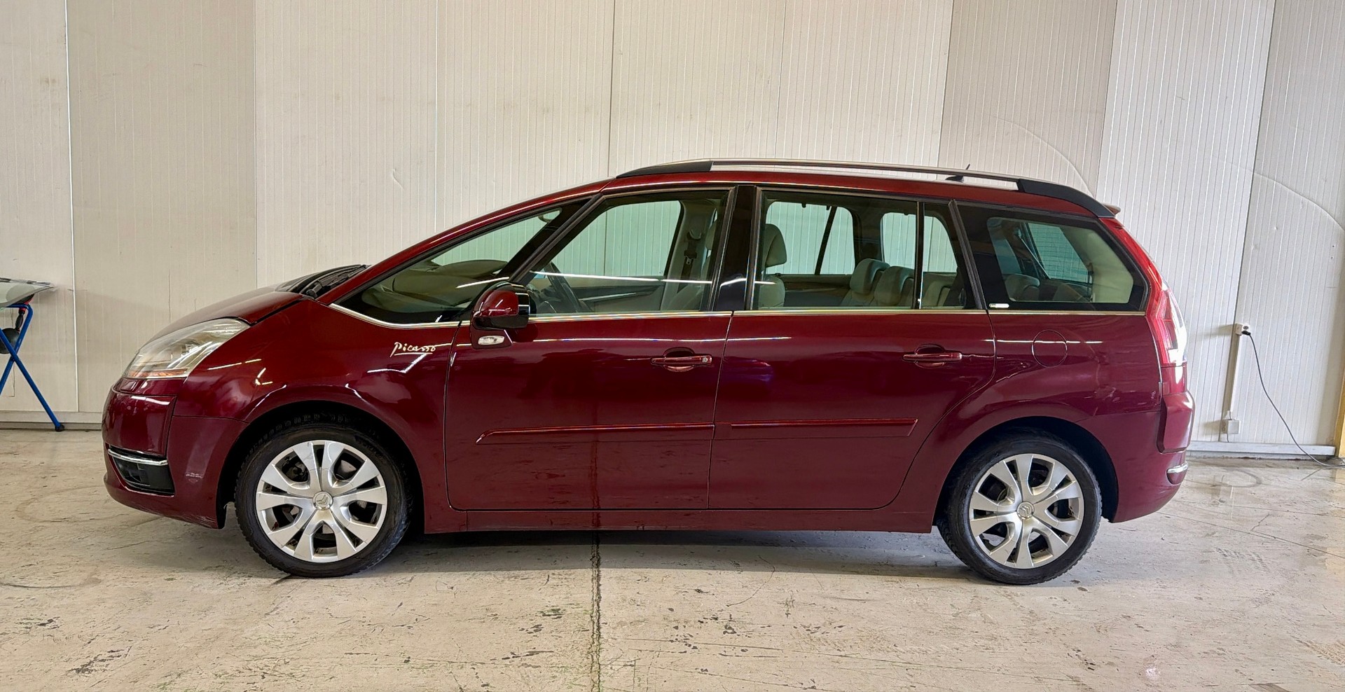 CITROEN Grand C4 Picasso 2.0 HDI Exclusive Automatic(Frisch MFK& Service)-image-3