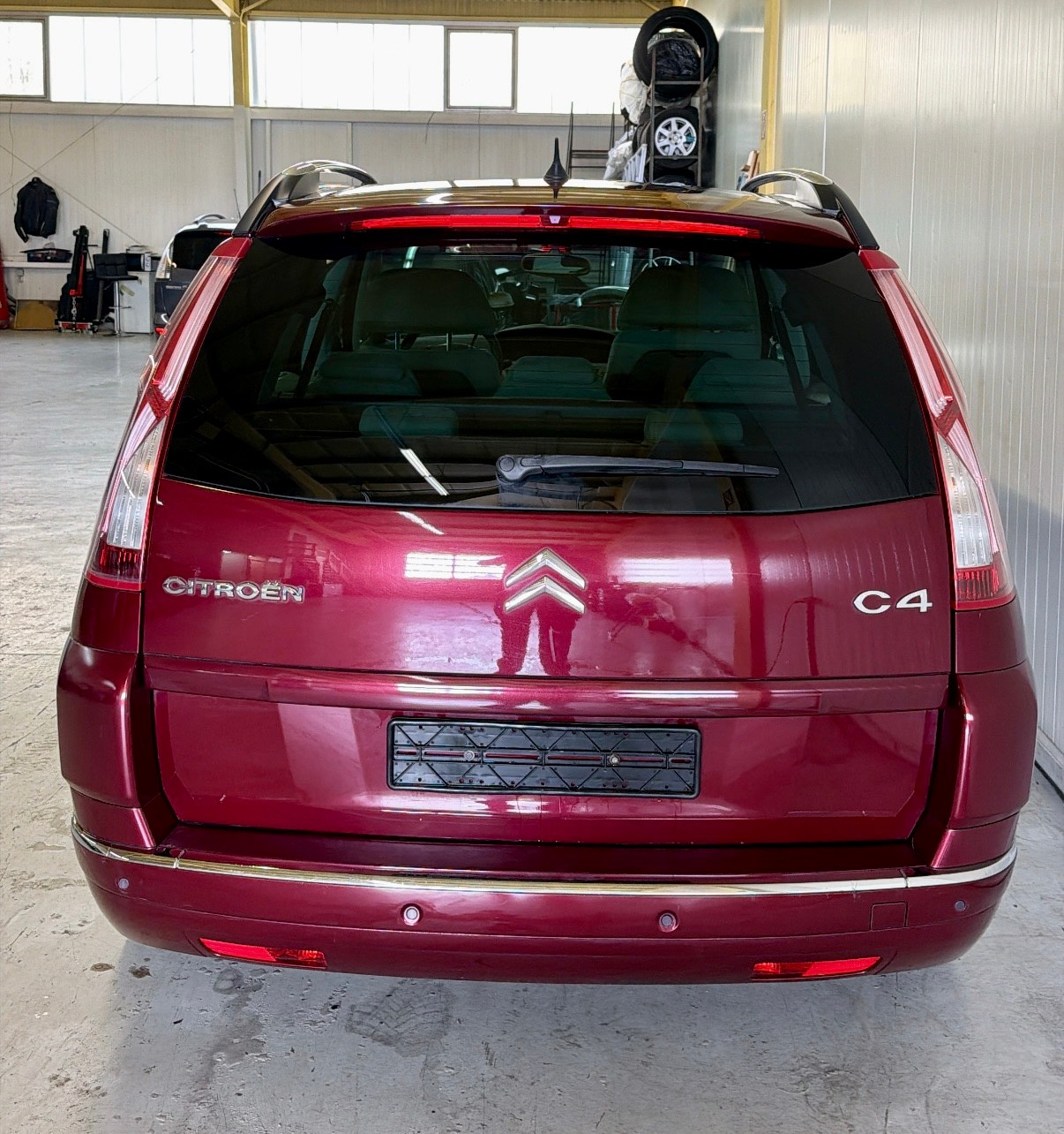 CITROEN Grand C4 Picasso 2.0 HDI Exclusive Automatic(Frisch MFK& Service)-image-6