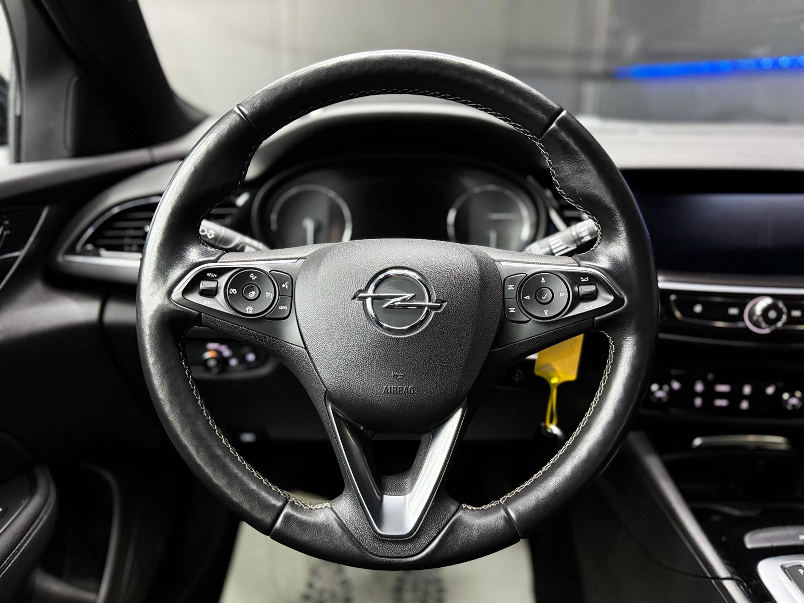 OPEL Insignia 2.0 T Sports Tourer Edition Automatic-image-9