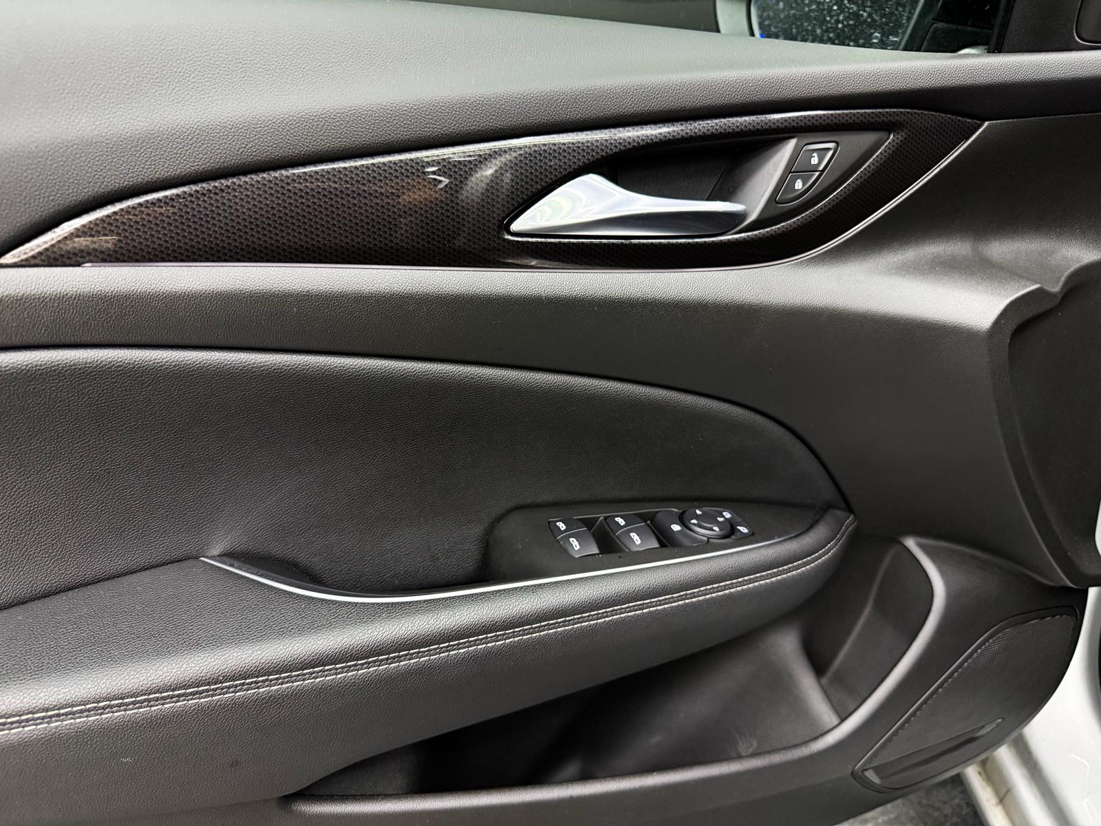 OPEL Insignia 2.0 T Sports Tourer Edition Automatic-image-17