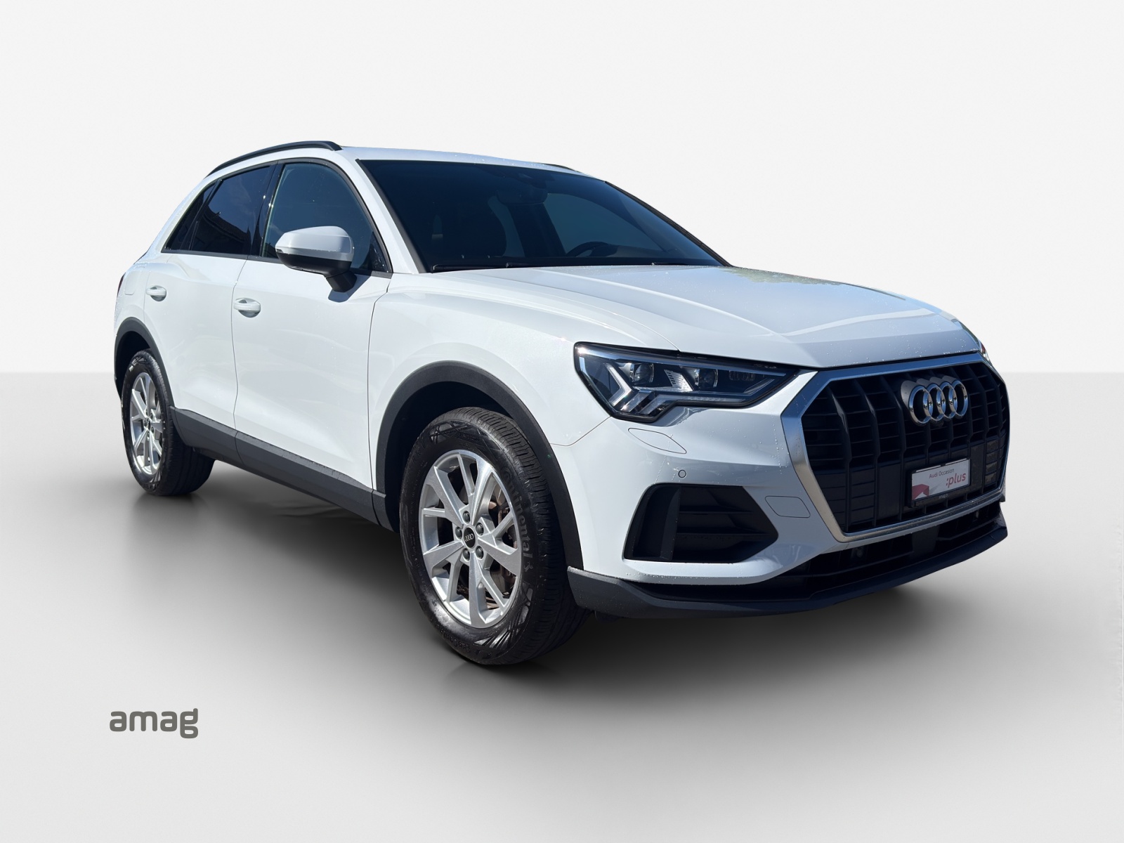 AUDI Q3 45 TFSI e Attraction S-tronic-image-5