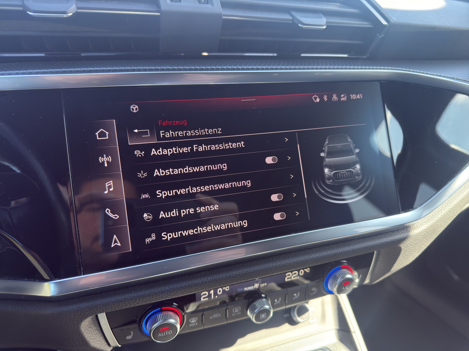 AUDI Q3 45 TFSI e Attraction S-tronic-image-15
