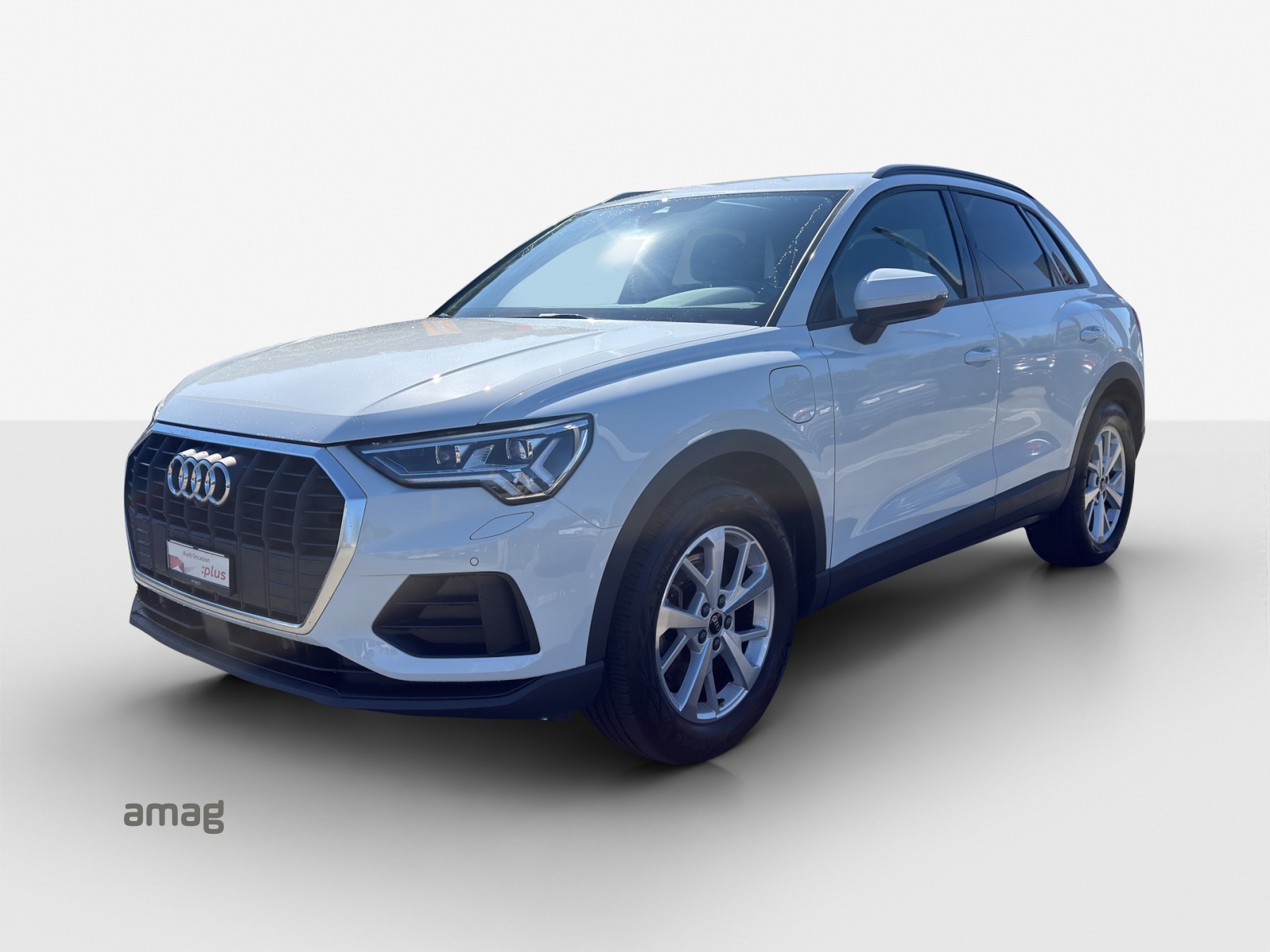 AUDI Q3 45 TFSI e Attraction S-tronic