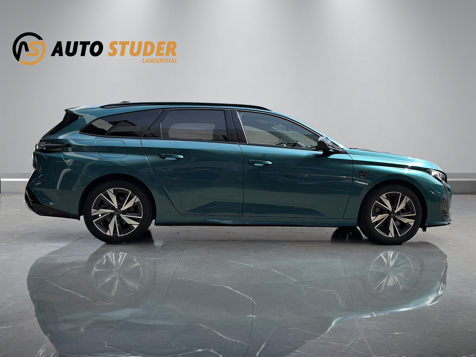 PEUGEOT 308 SW 1.6 PHEV 180 GT-image-12
