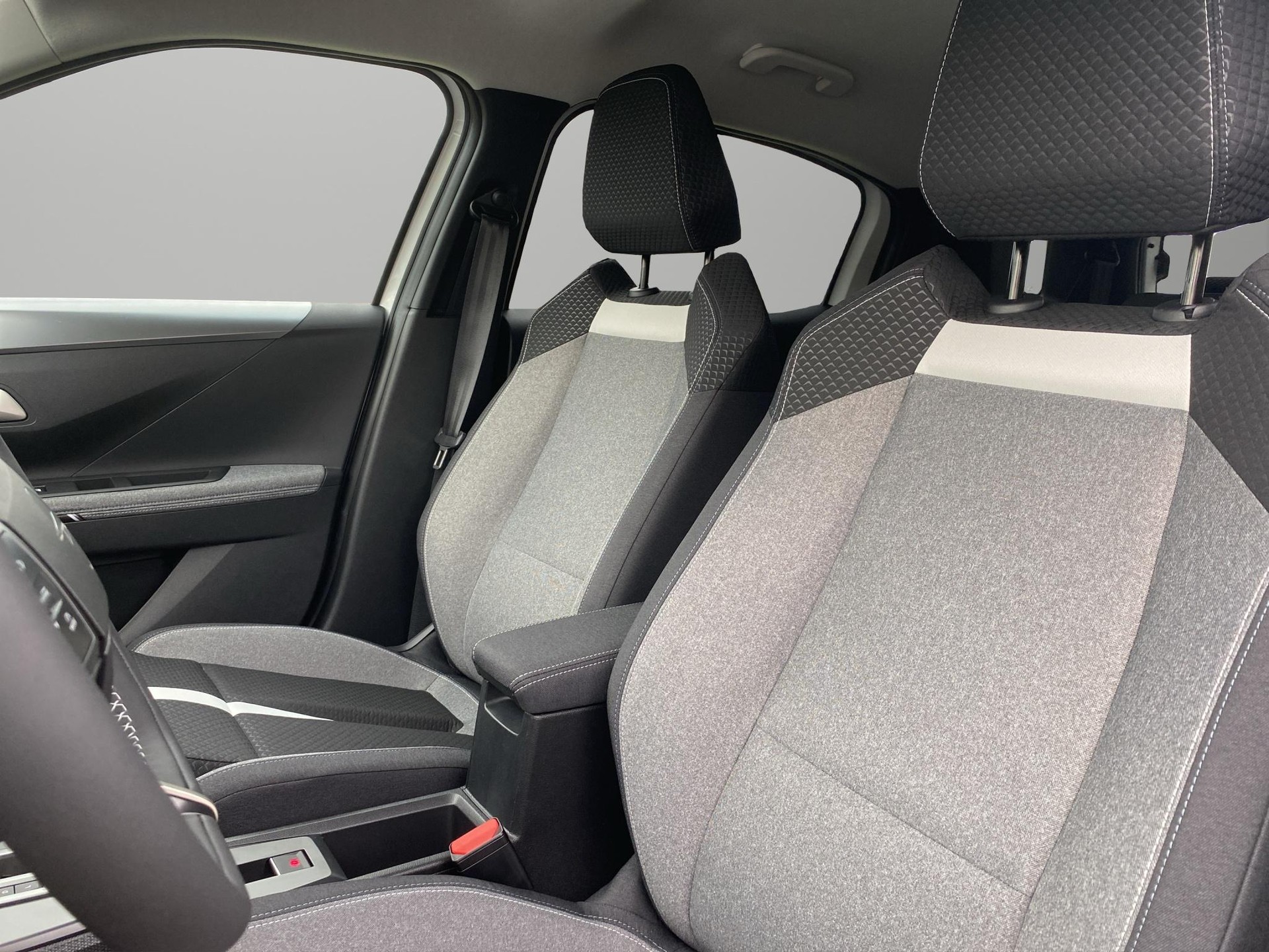 OPEL Frontera 1.2 T HEV 145 GS-showroom-element-3