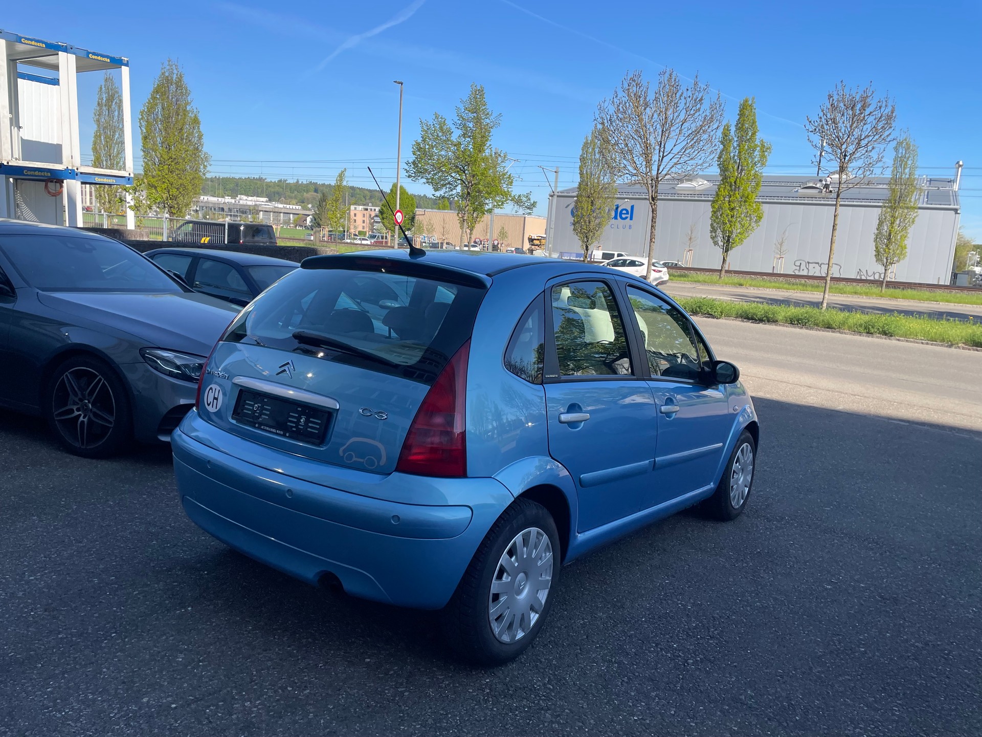 CITROEN C3 1.4i Exclusive-image-4