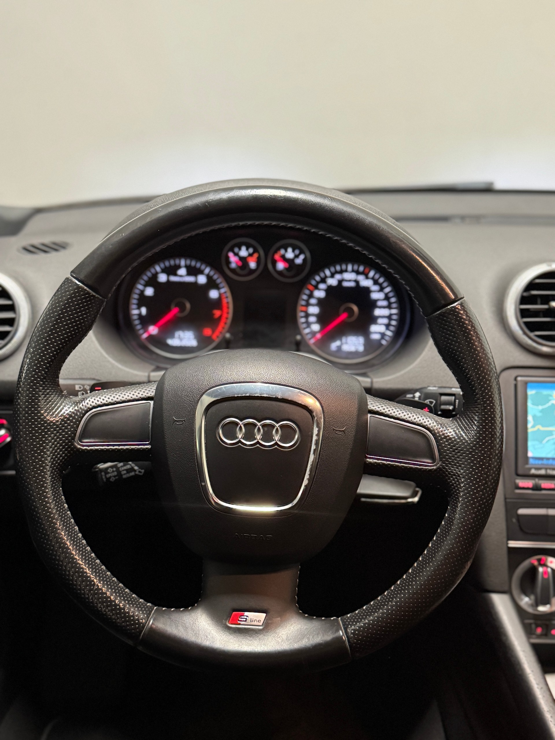 AUDI A3 Sportback 2.0 TFSI Ambition quattro S-tronic *S-Line*-image-10
