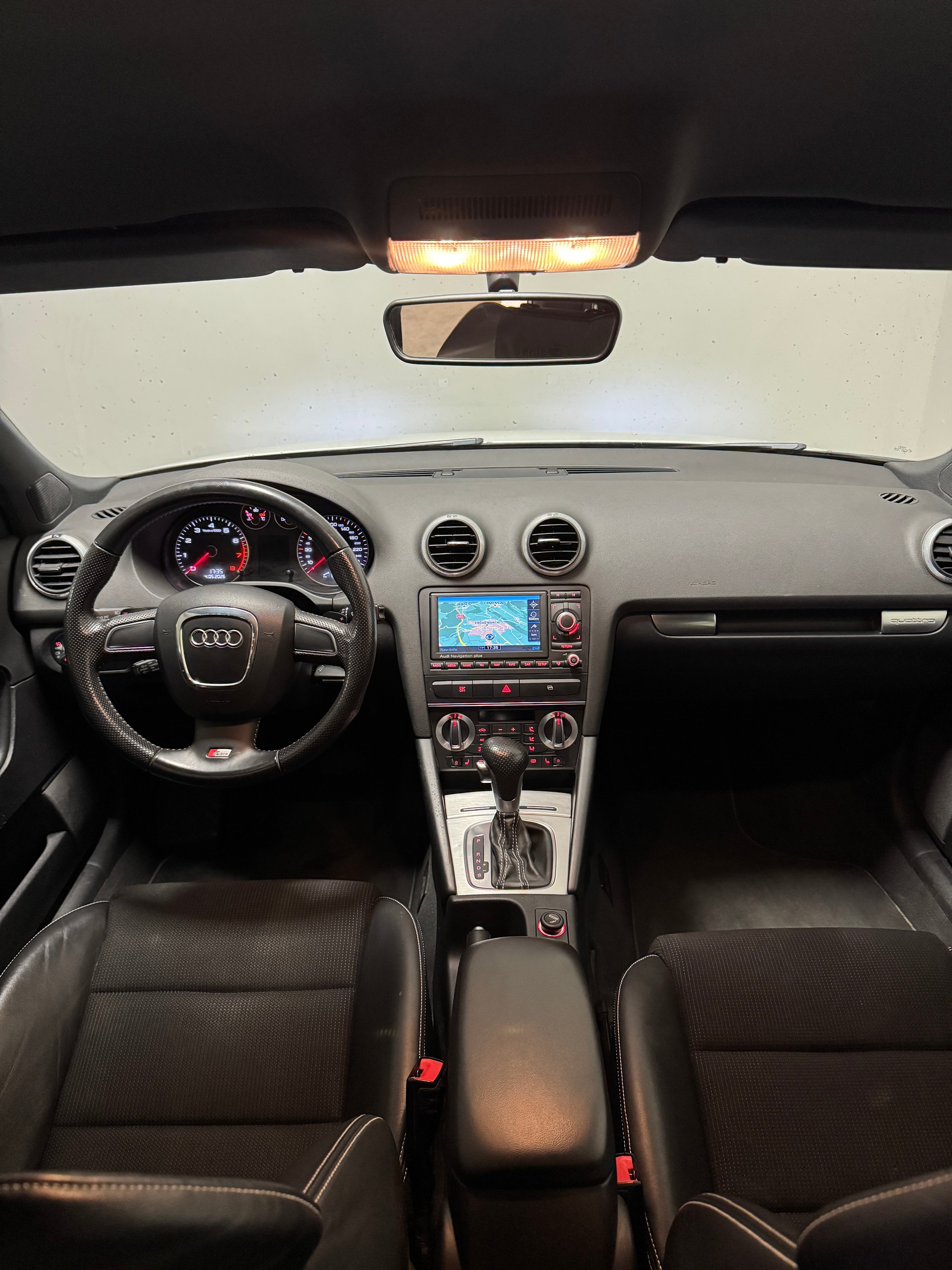 AUDI A3 Sportback 2.0 TFSI Ambition quattro S-tronic *S-Line*-image-9