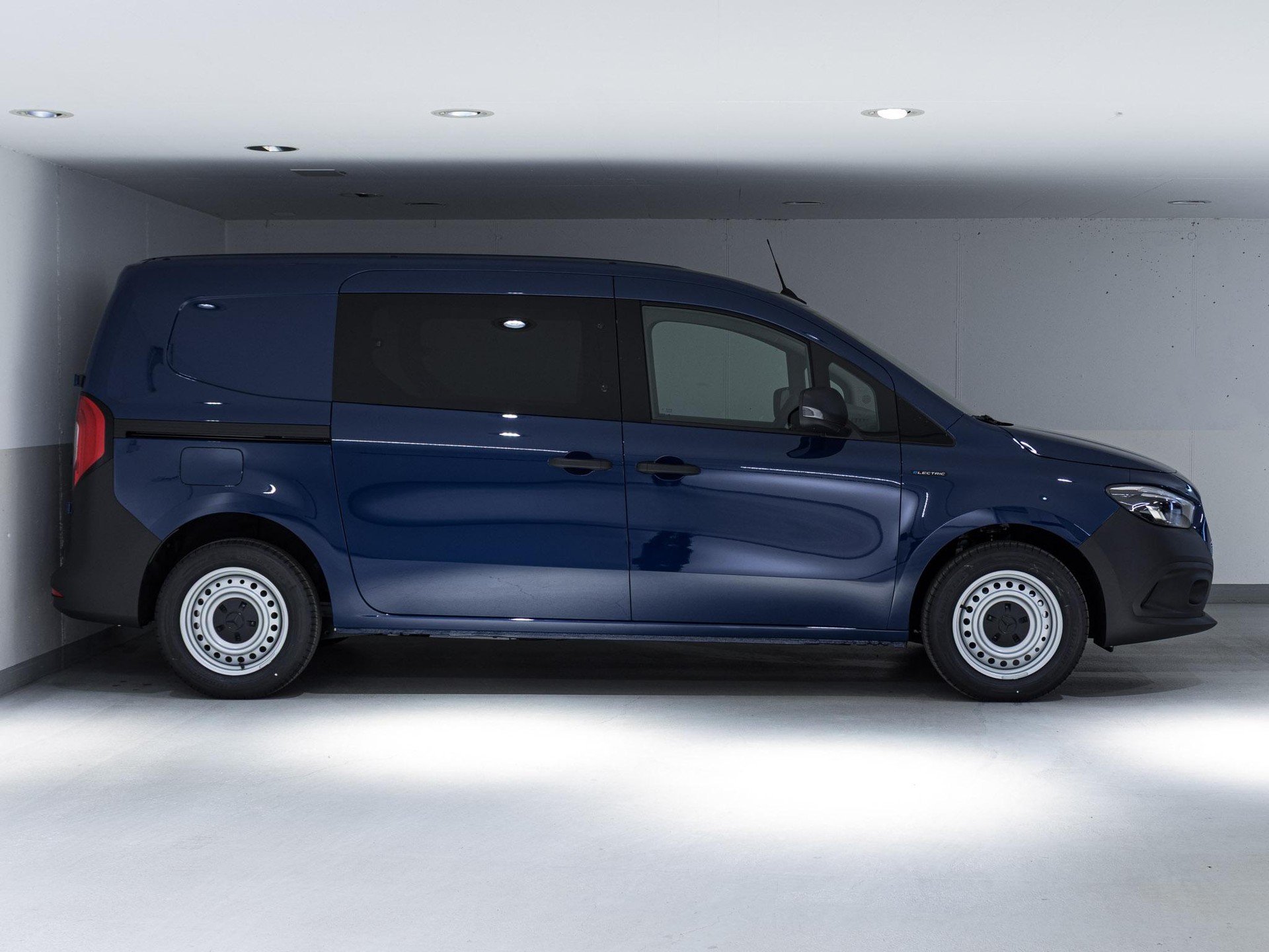 MERCEDES-BENZ eCitan Kasten BASE Lang-image-1