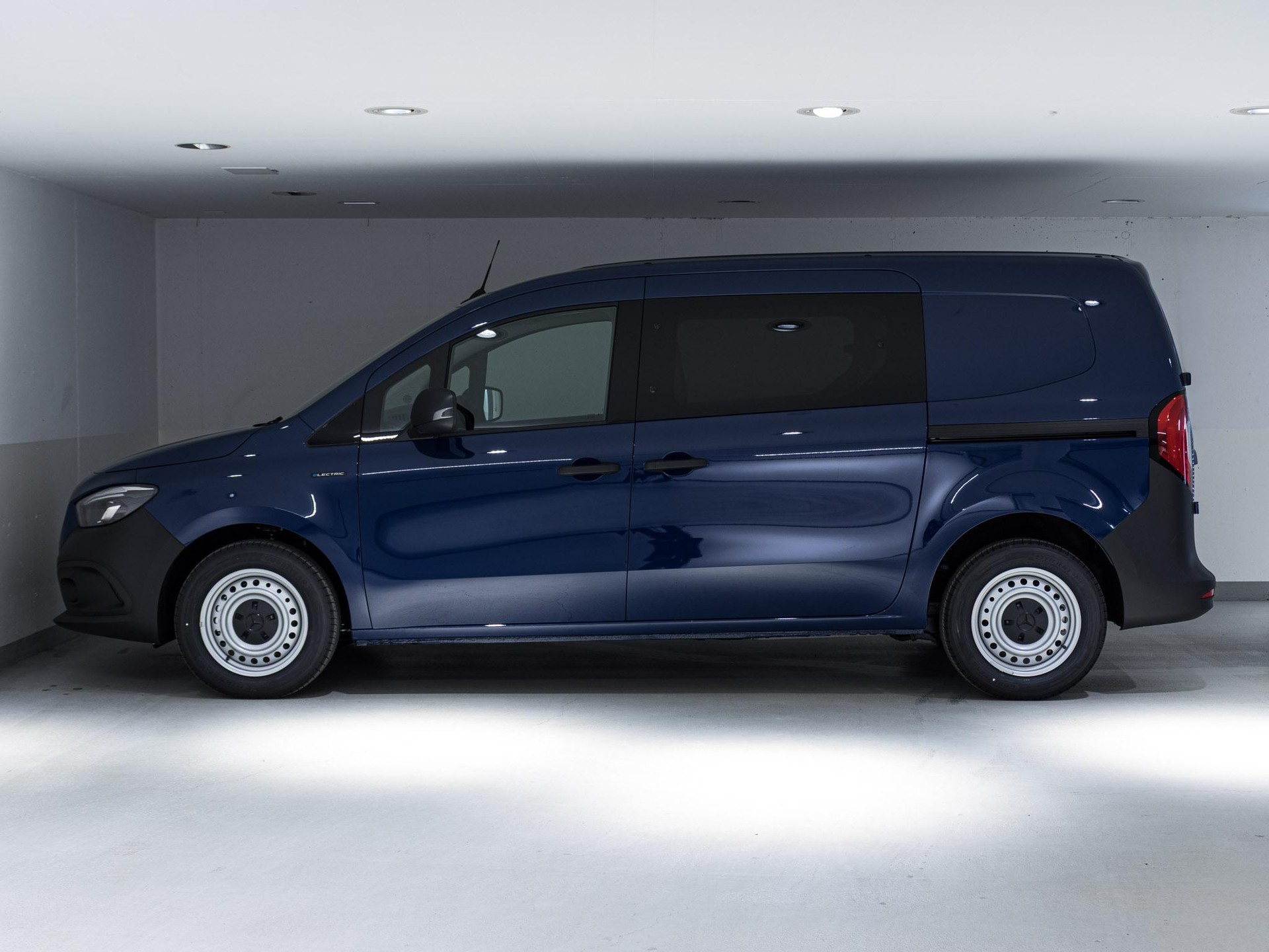 MERCEDES-BENZ eCitan Kasten BASE Lang-image-4
