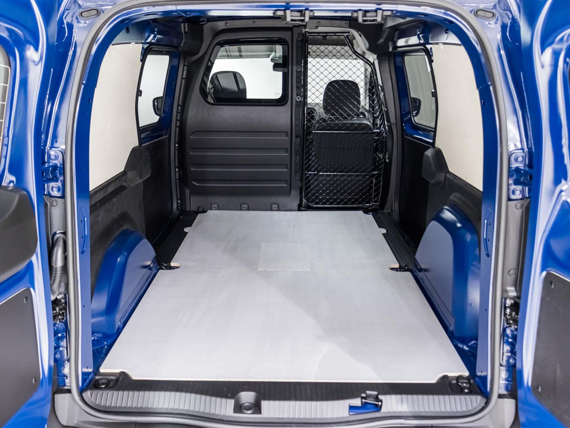 MERCEDES-BENZ eCitan Kasten BASE Lang-image-13