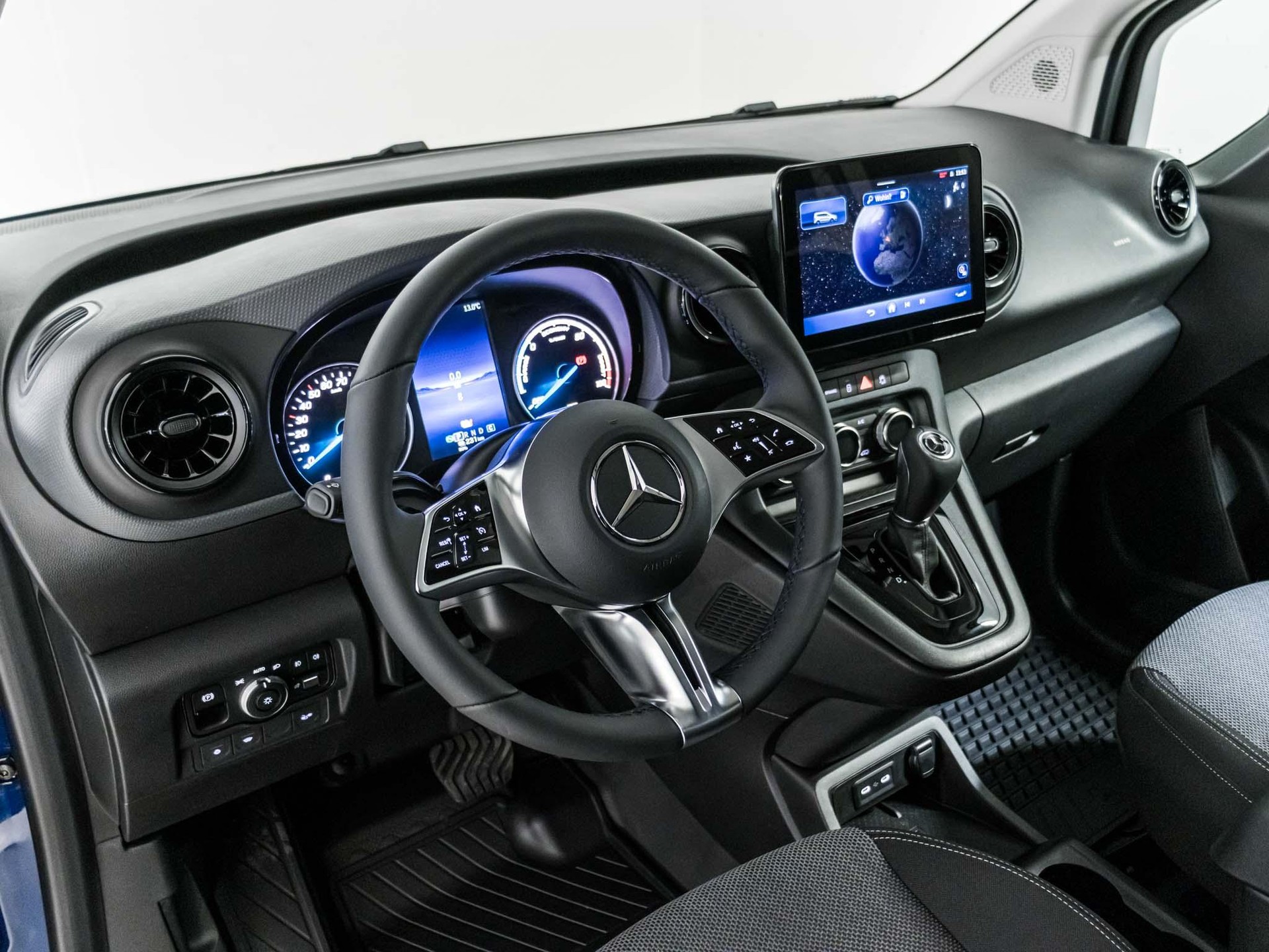 MERCEDES-BENZ eCitan Kasten BASE Lang-image-7