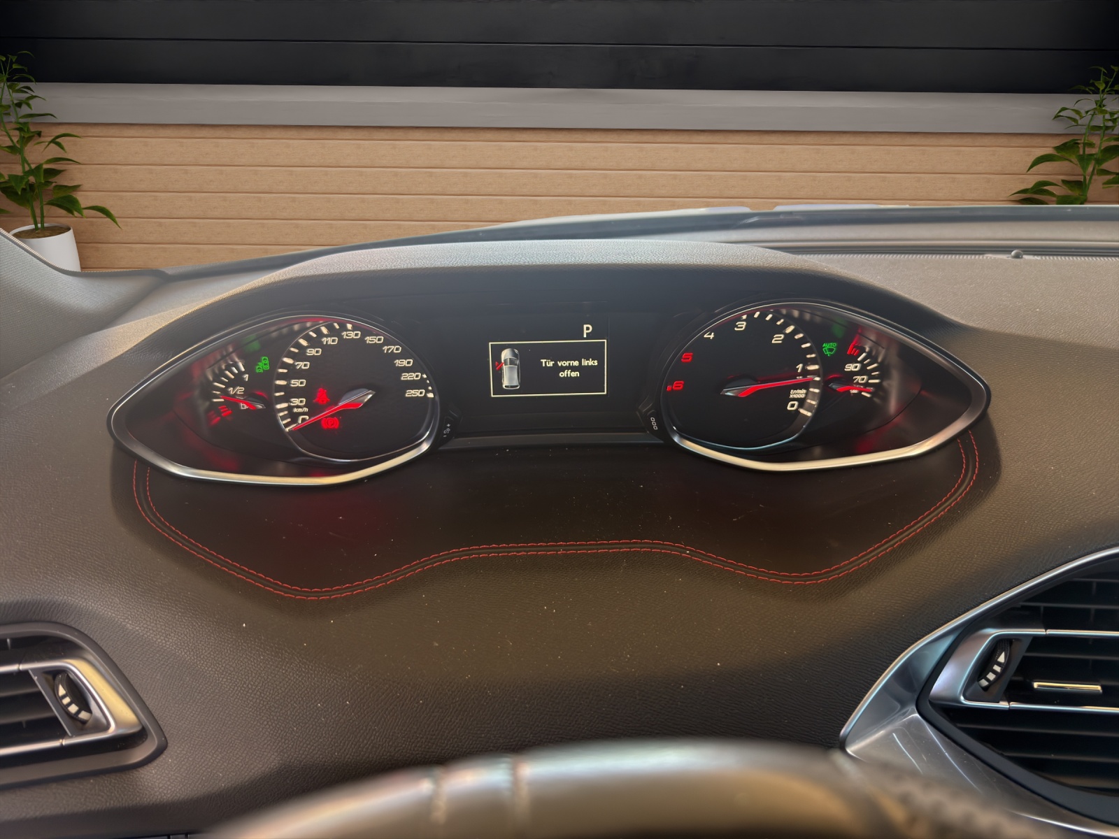 PEUGEOT 308 SW 2.0 BlueHDI GT-image-10