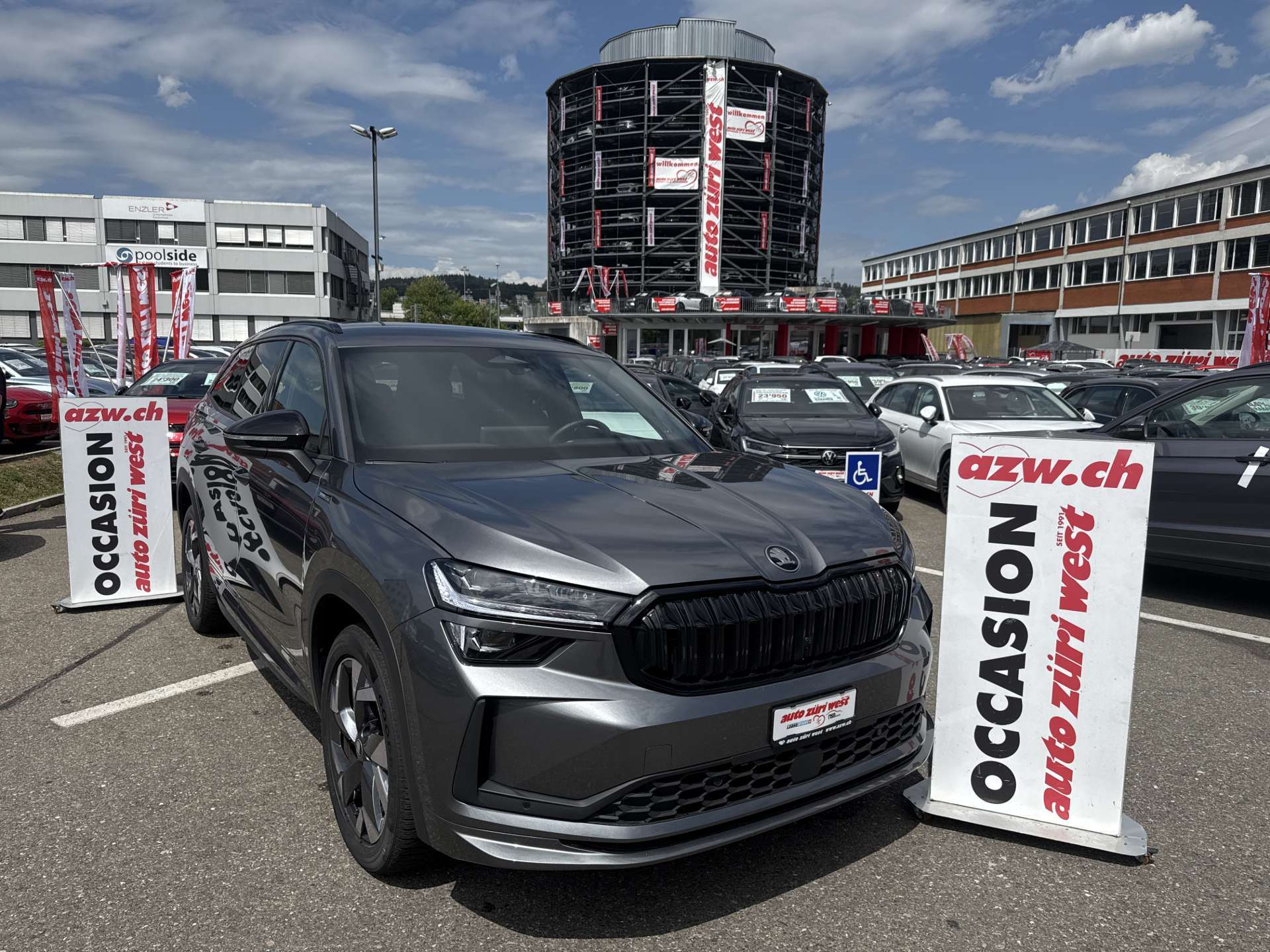 SKODA Kodiaq 2.0 TDi Sportline DSG-Automat 7-Plätzer-image-0
