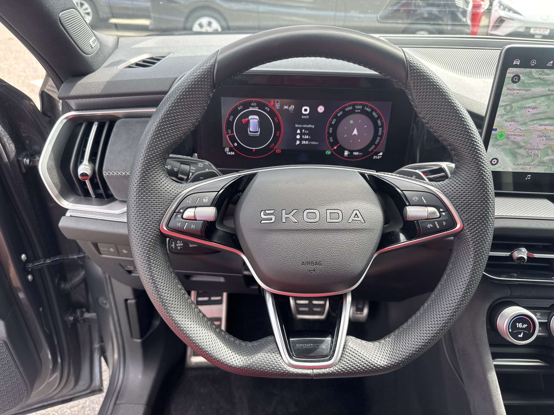 SKODA Kodiaq 2.0 TDi Sportline DSG-Automat 7-Plätzer-image-15