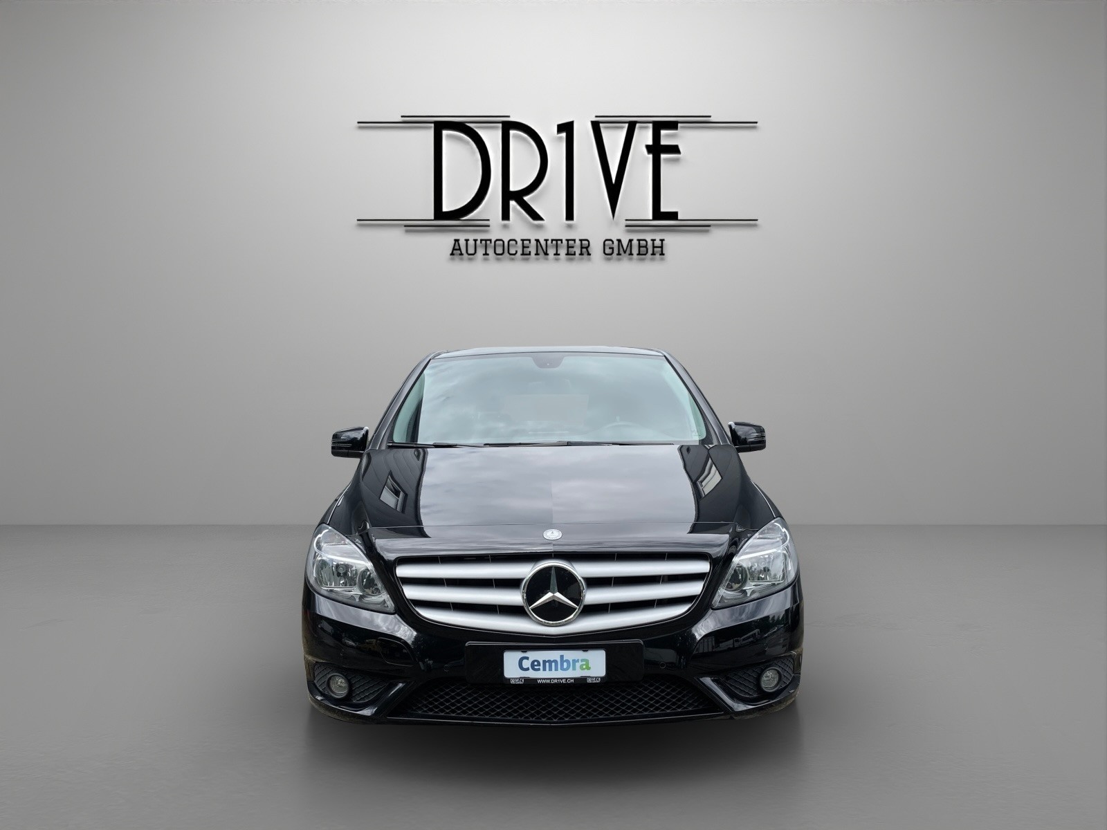 MERCEDES-BENZ B 180 7G-DCT-image-1