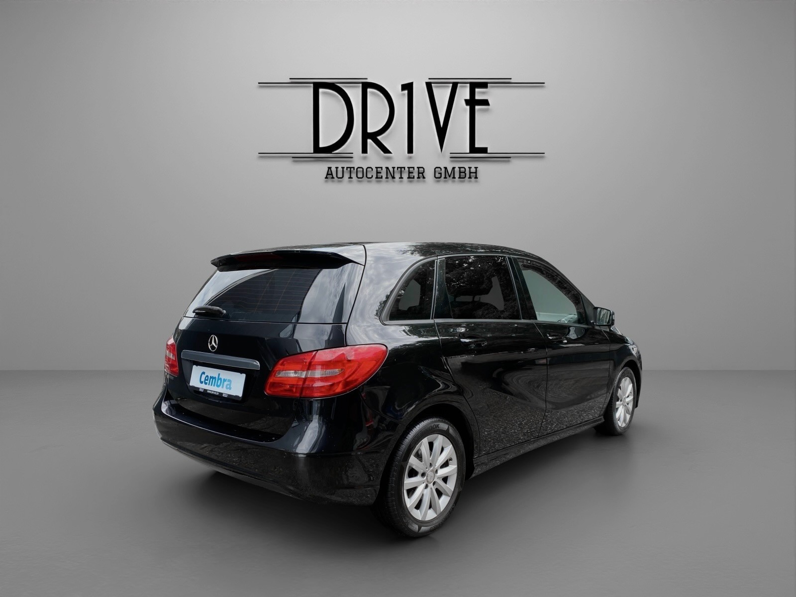 MERCEDES-BENZ B 180 7G-DCT-image-6