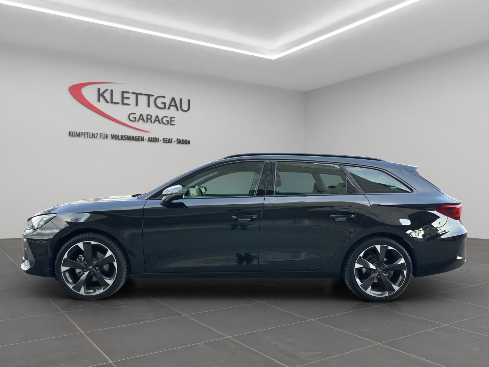 CUPRA Leon ST 1.5 eTSI DSG-image-3