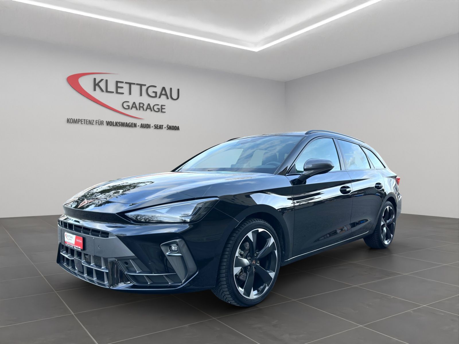 CUPRA Leon ST 1.5 eTSI DSG-image-2