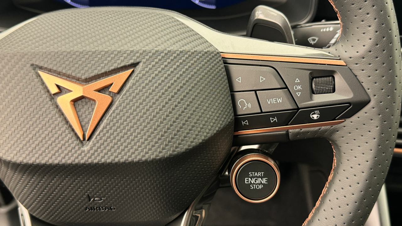 CUPRA Formentor 1.5 e-HYBRID pHEV VZ Black Edition-image-9