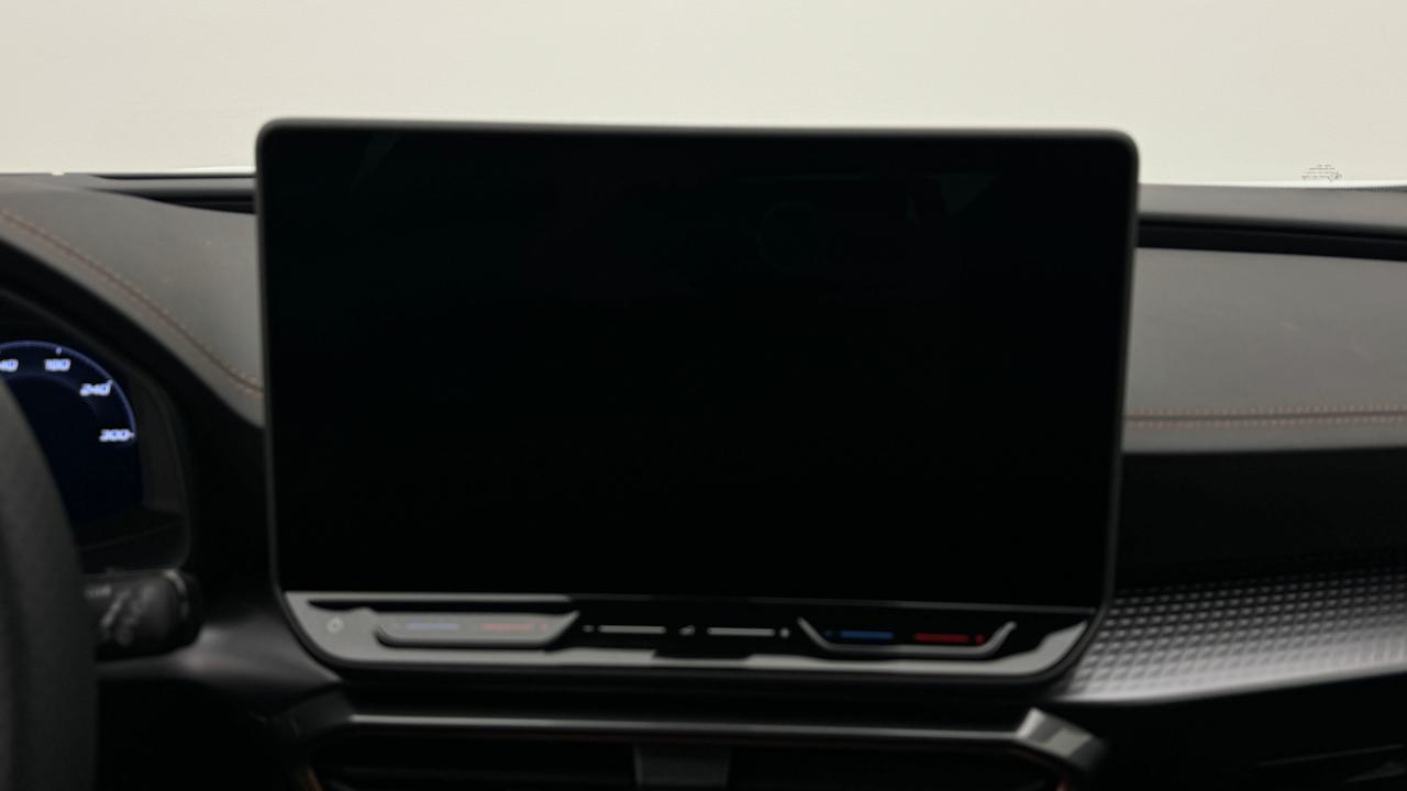 CUPRA Formentor 1.5 e-HYBRID pHEV VZ Black Edition-image-7