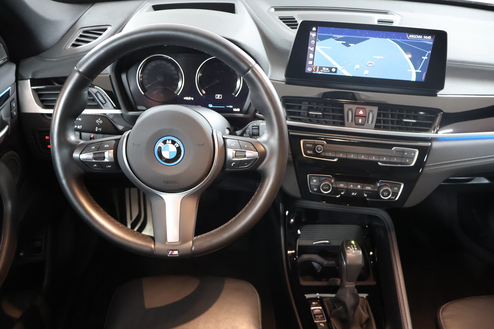 BMW X1 xDrive 25e M Sport Steptronic-image-8