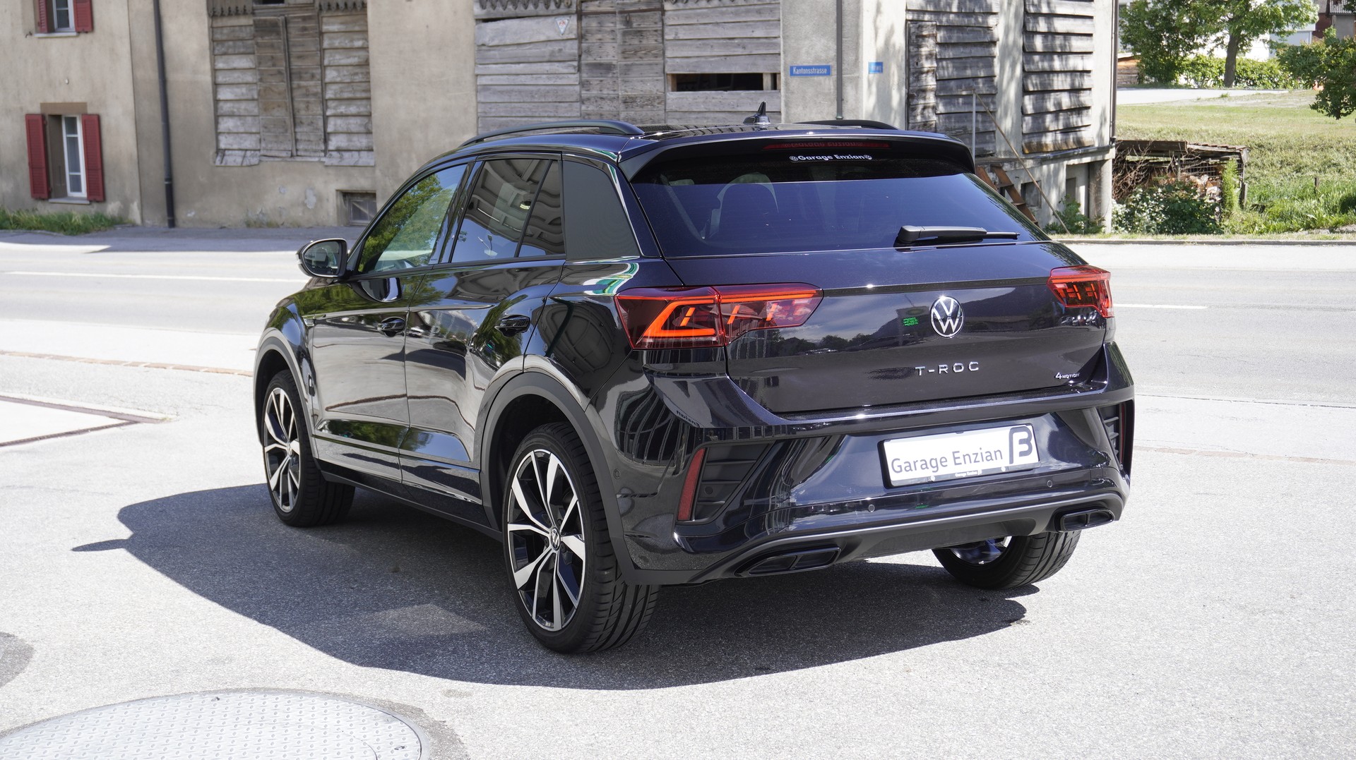 VW T-Roc 2.0 TSI R-Line DSG 4Motion-image-9