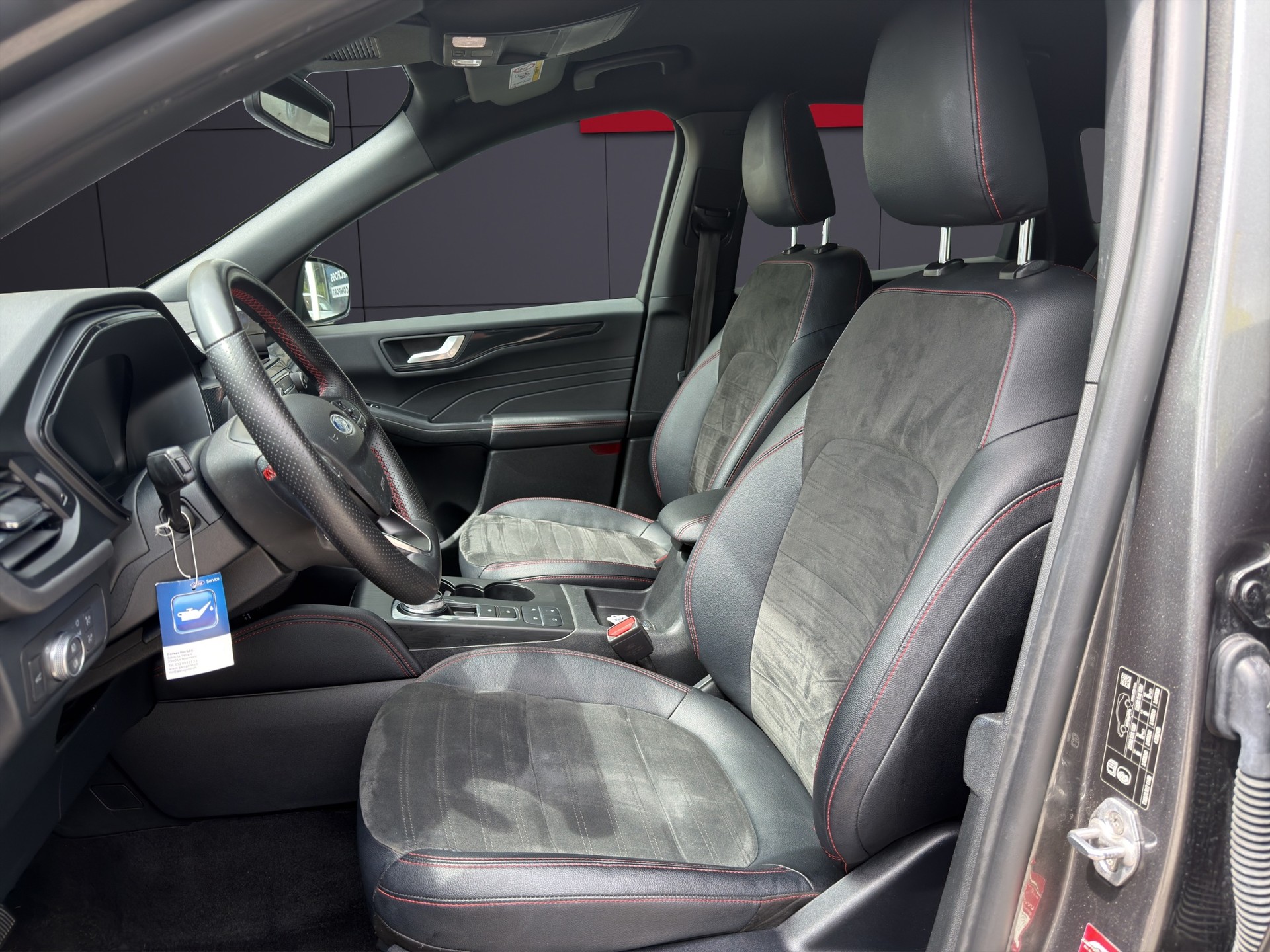 FORD Kuga 2.5 Hybrid ST-Line X 4x4-image-5