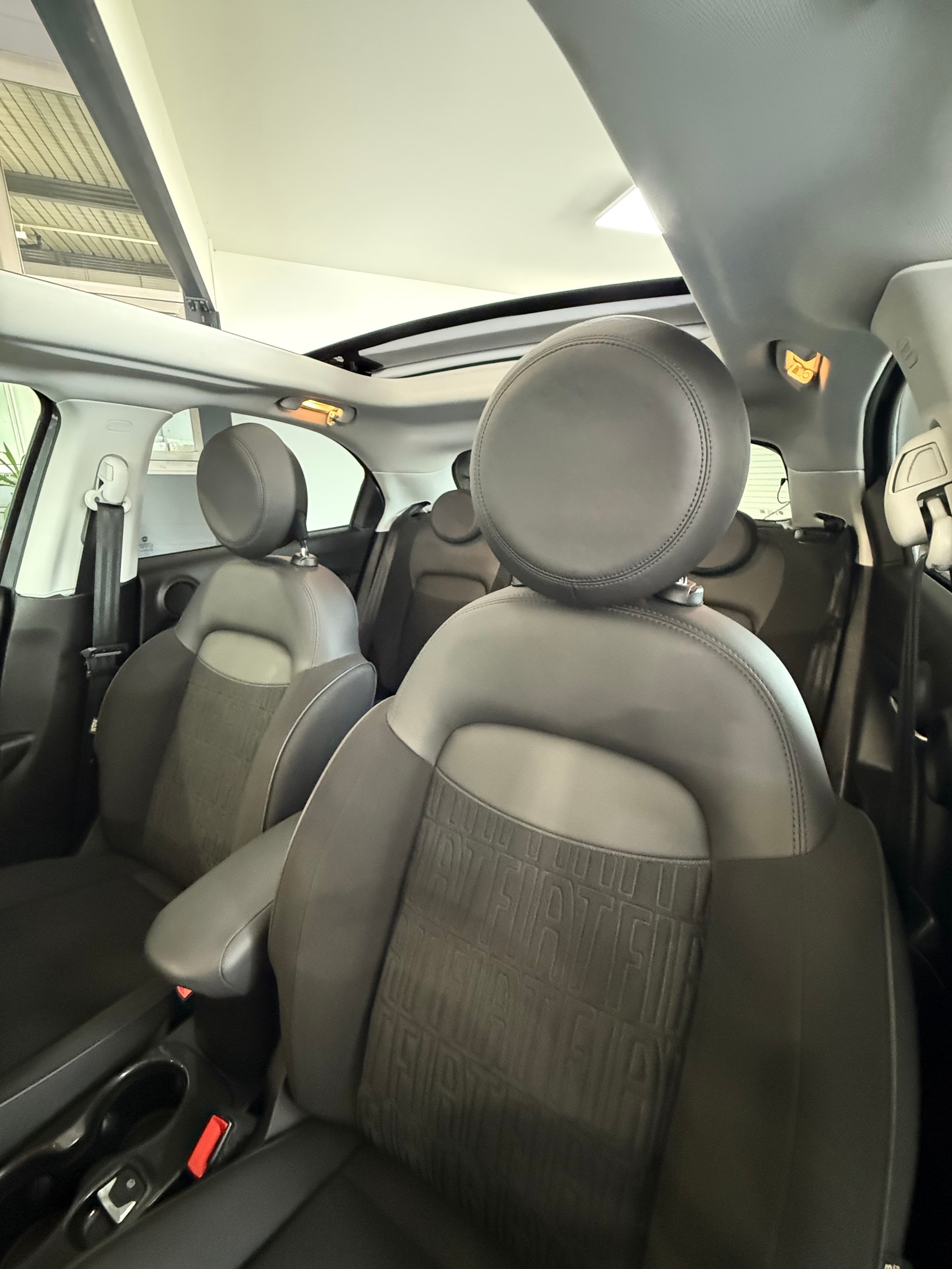 FIAT 500X 1.5 Hybrid Soft Top Sport DCT-image-6