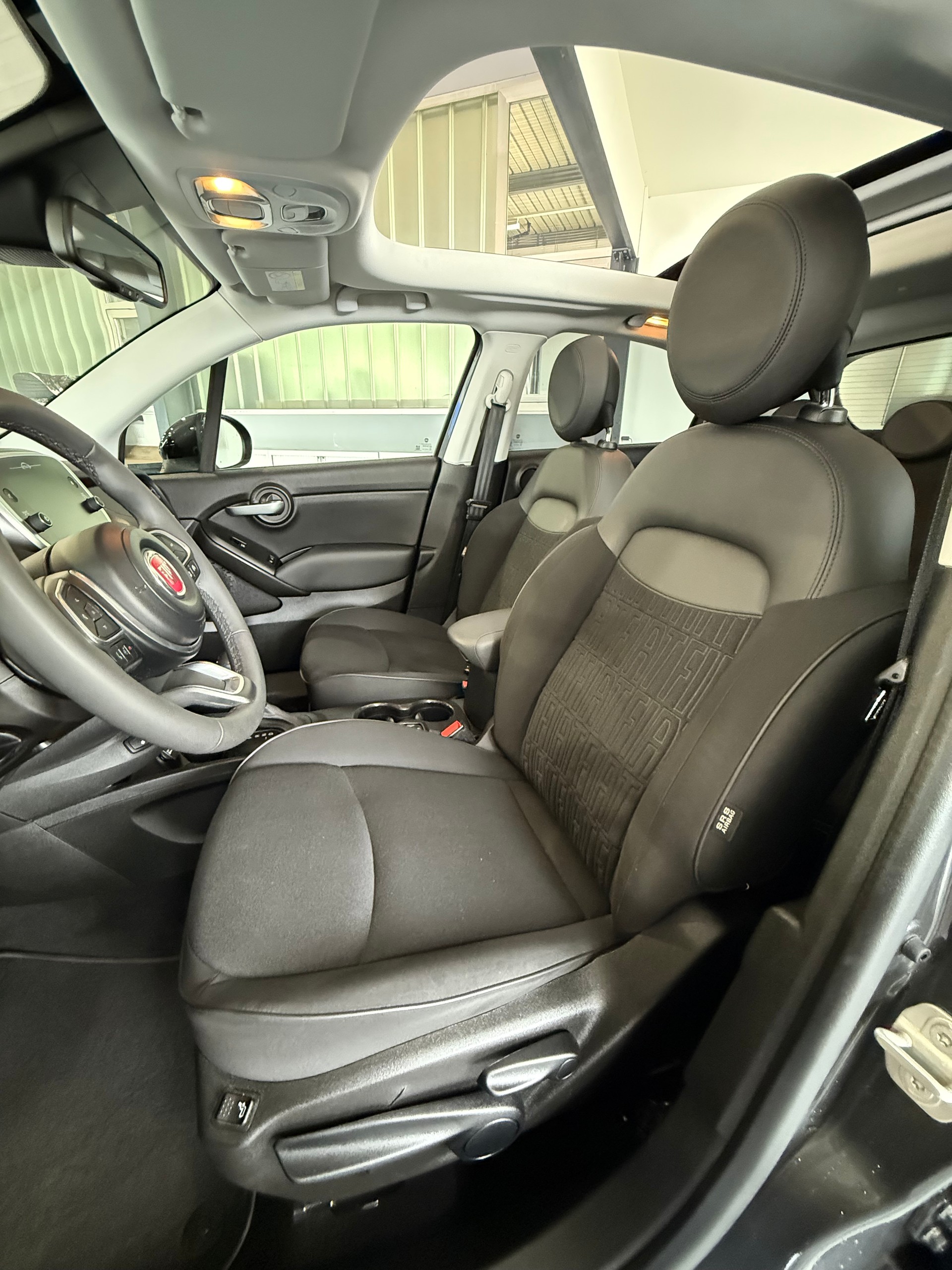 FIAT 500X 1.5 Hybrid Soft Top Sport DCT-image-5