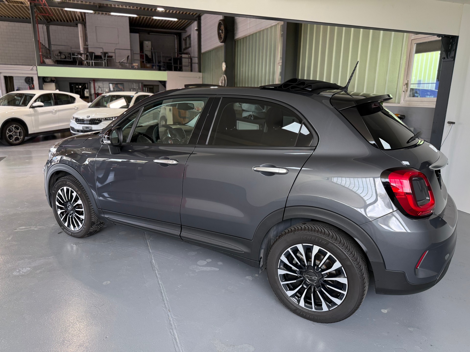 FIAT 500X 1.5 Hybrid Soft Top Sport DCT-image-3