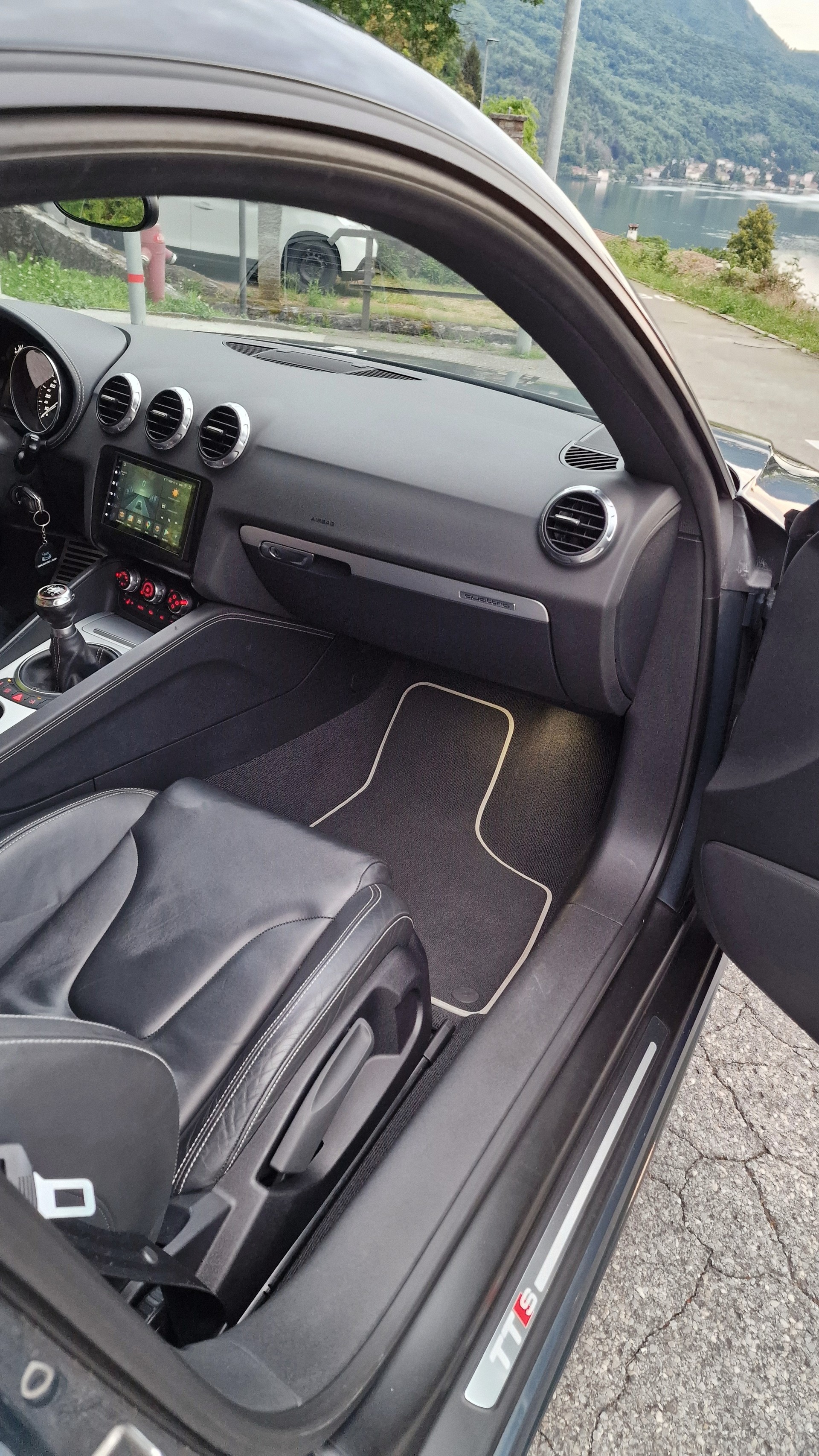 AUDI 2.0 TFSI quattro-image-16