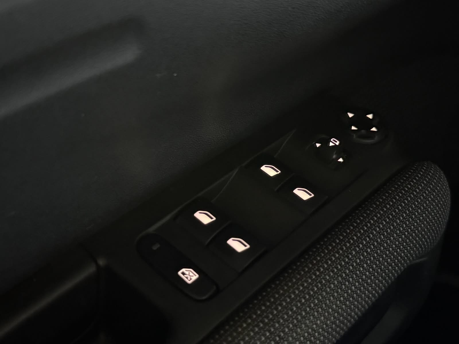 CITROEN C3 Aircross 1.2i PureTech Swiss Edition / GARANTIE 12 MONATE-image-14
